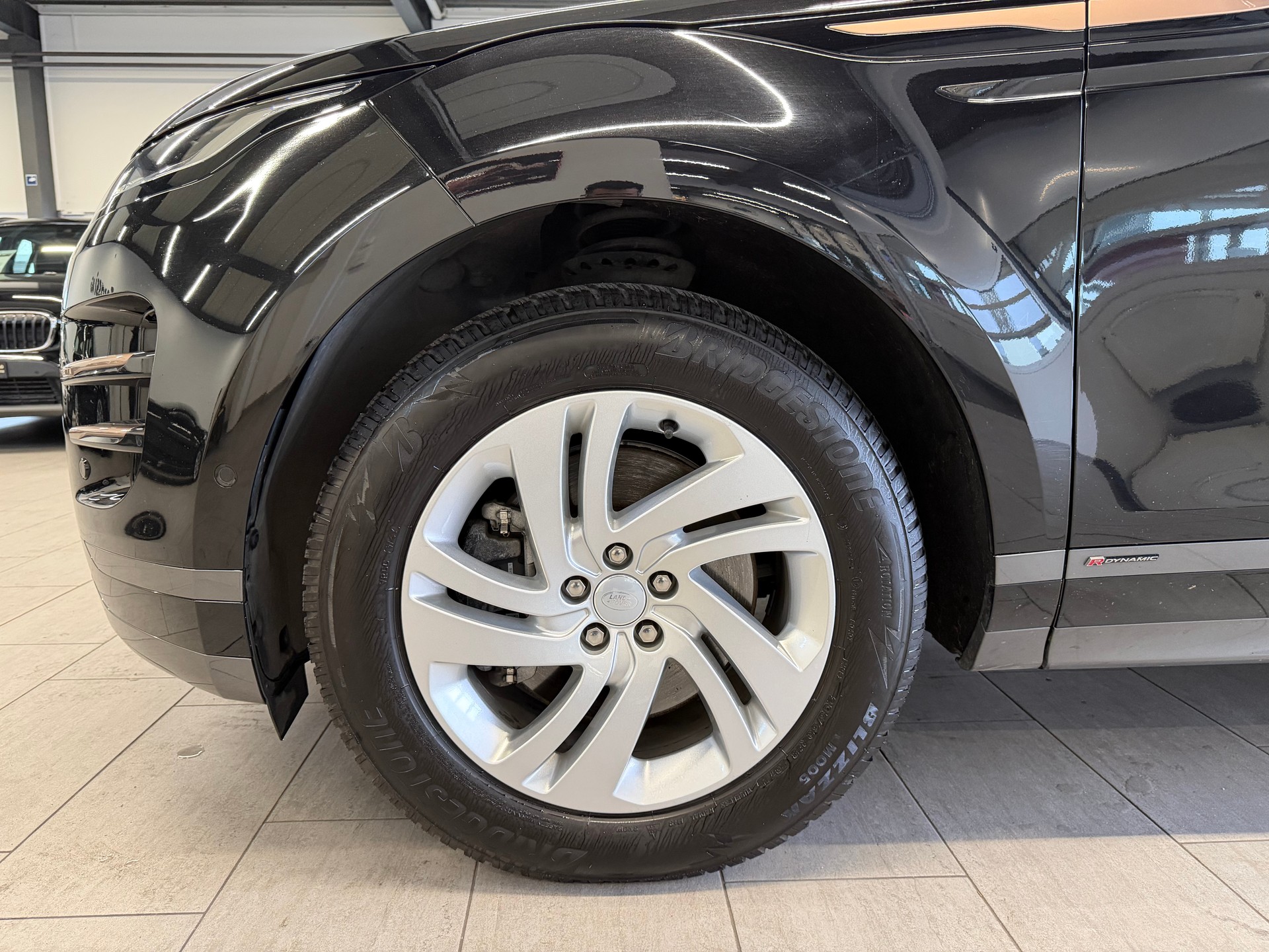 LAND ROVER Range Rover Evoque R-Dynamic D 200 S-image-25