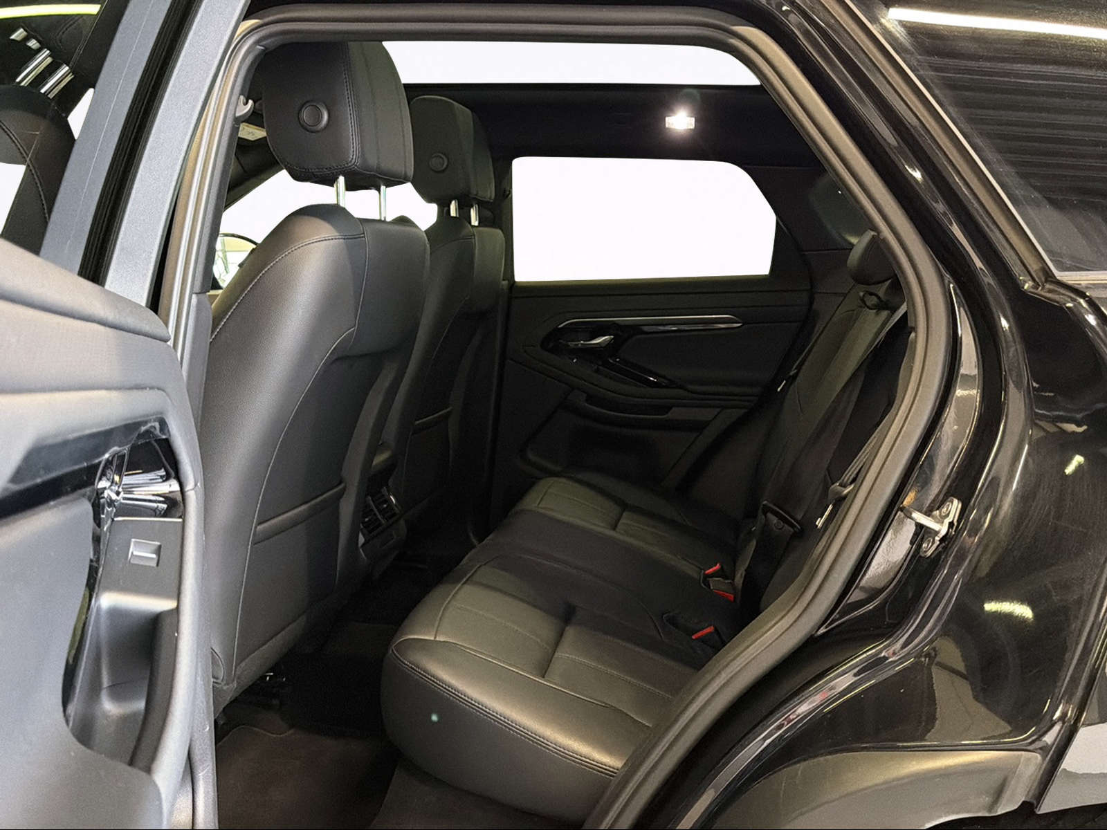 LAND ROVER Range Rover Evoque R-Dynamic D 200 S-image-11