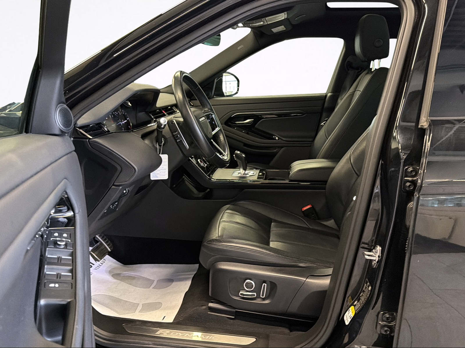 LAND ROVER Range Rover Evoque R-Dynamic D 200 S-image-10