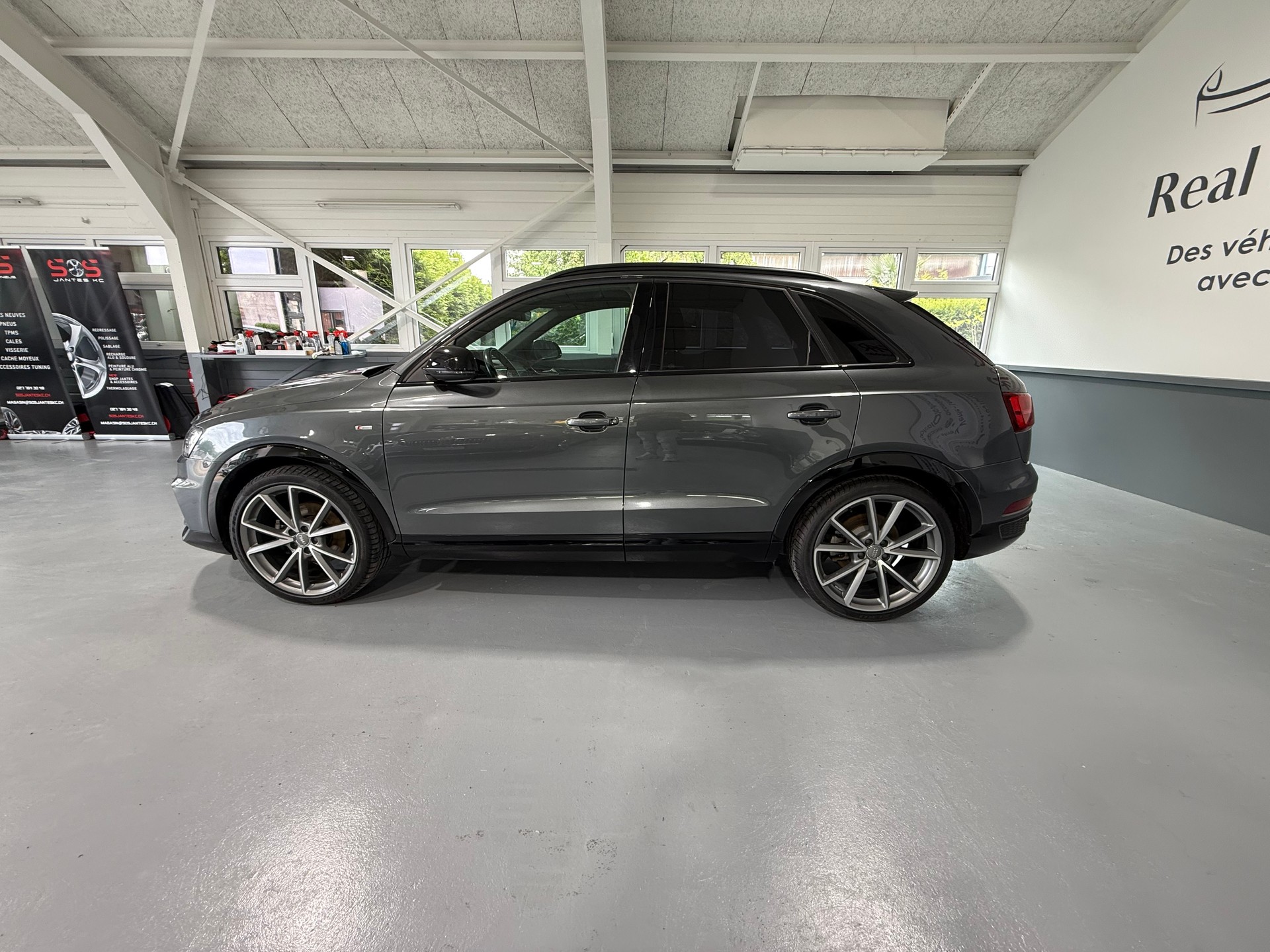 AUDI Q3 1.4 TFSI ultra sport CH🇨ðŸ‡-image-1