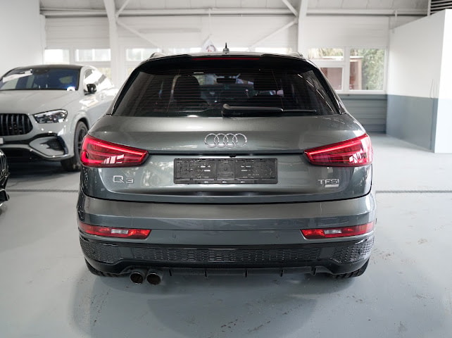 AUDI Q3 1.4 TFSI ultra sport CH🇨🇭-showroom-element-3