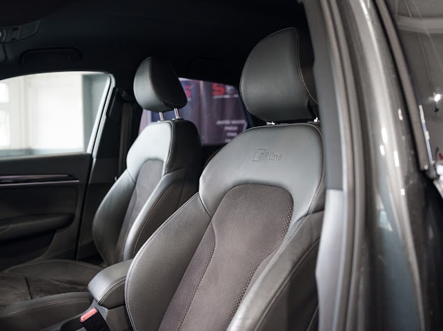 AUDI Q3 1.4 TFSI ultra sport CH🇨🇭-image-9