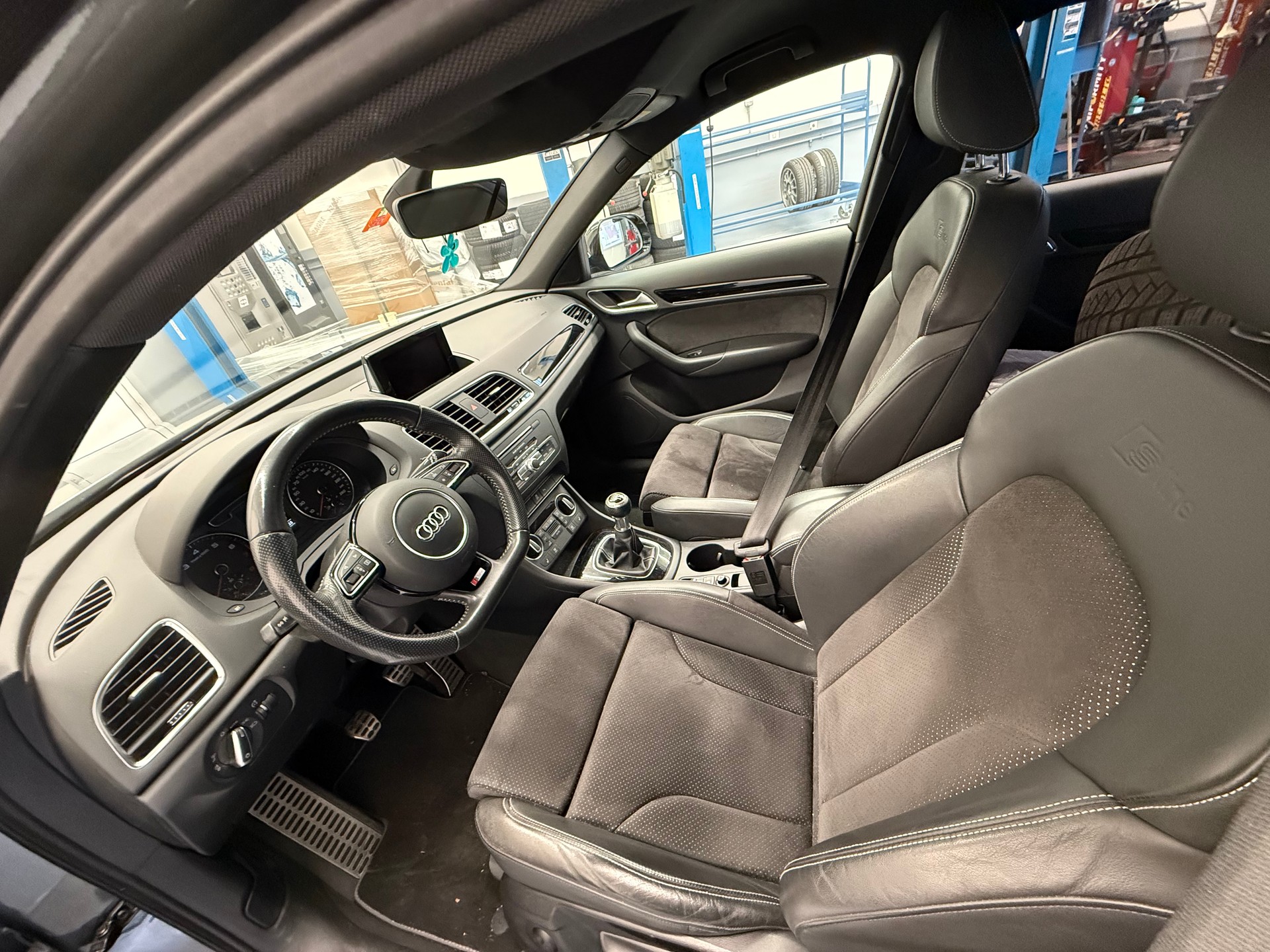 AUDI Q3 1.4 TFSI ultra sport CH🇨ðŸ‡-image-9
