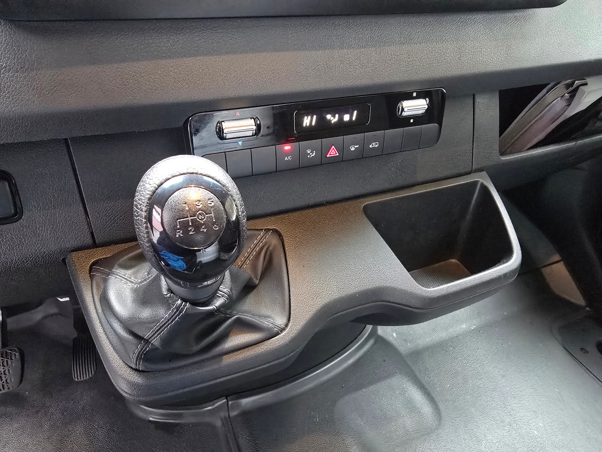 MERCEDES-BENZ Sprinter 516 CDI Lang Teil Hebebühne-image-14