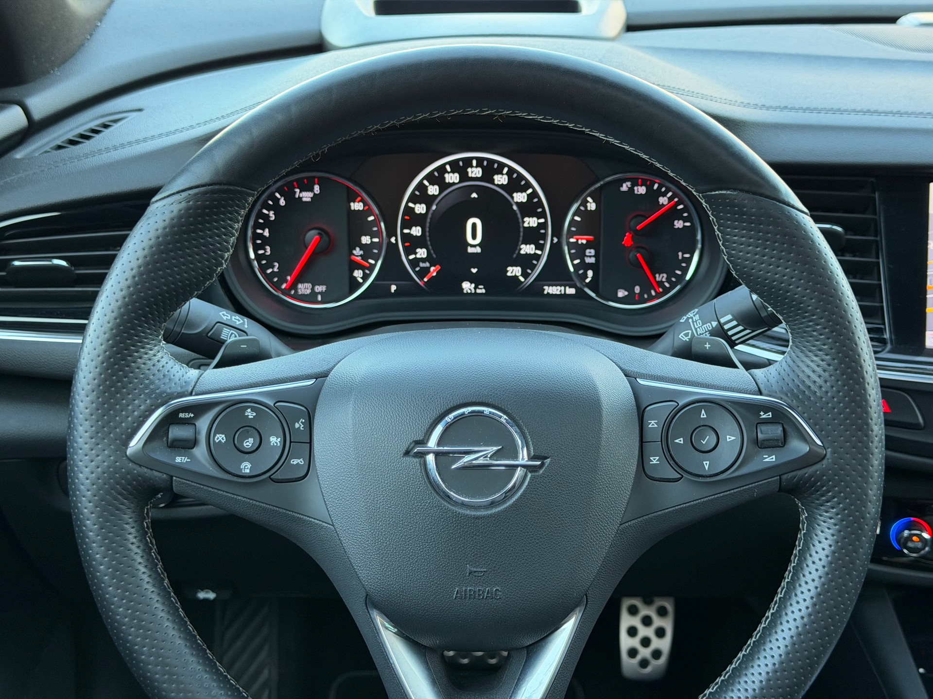 OPEL Insignia Sports Tourer OPC-Line 4x4-image-18