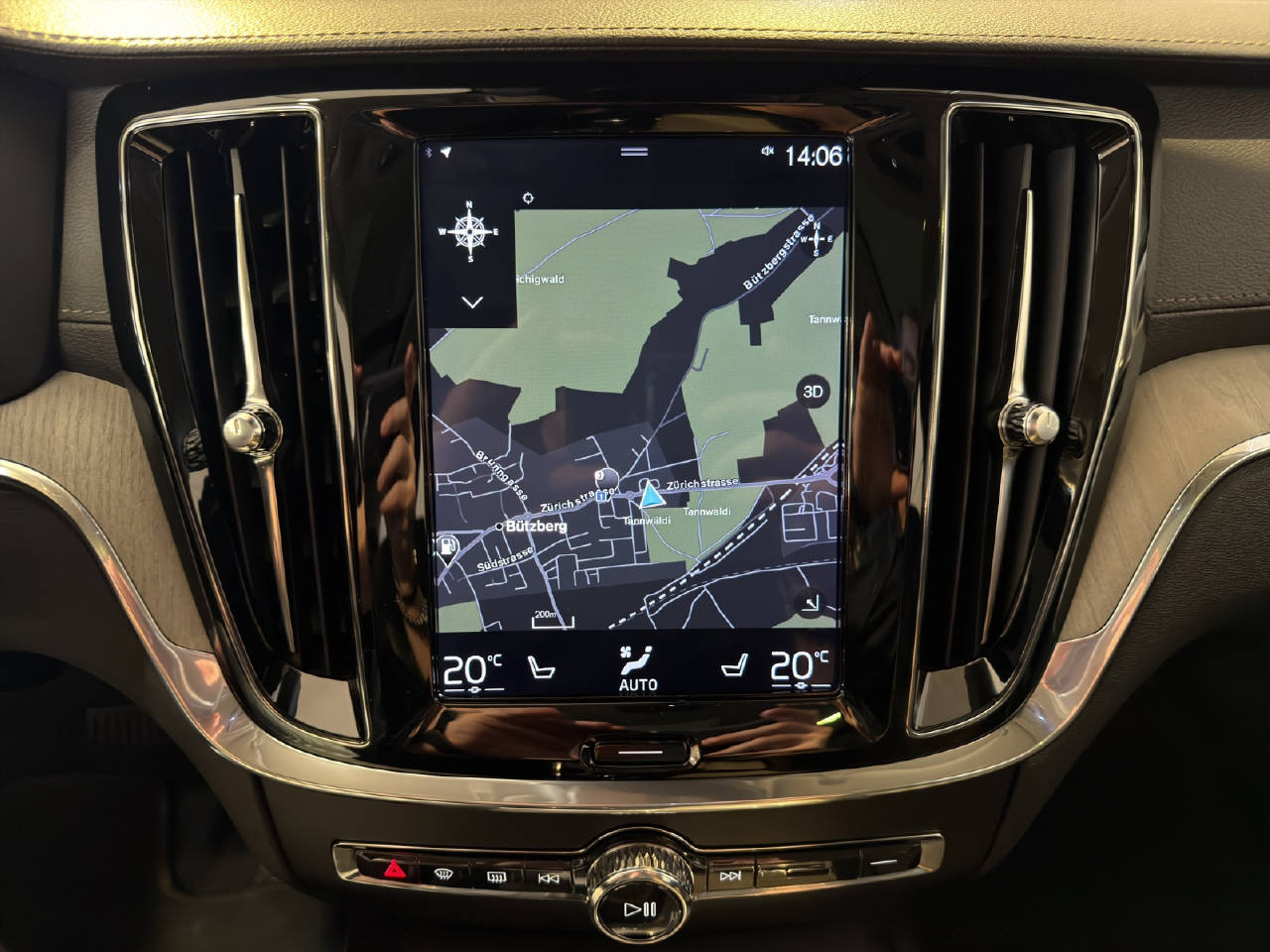 VOLVO V60 2.0 T6 Inscription AWD-image-9