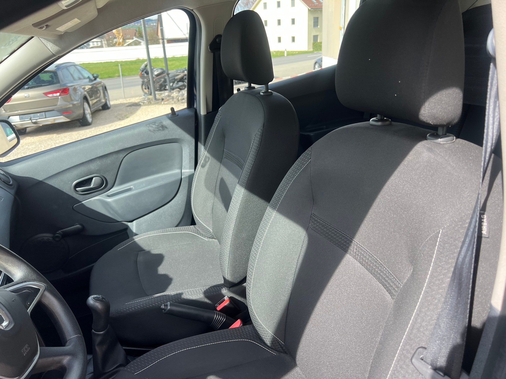 DACIA Sandero 1.0 Lauréate-image-6