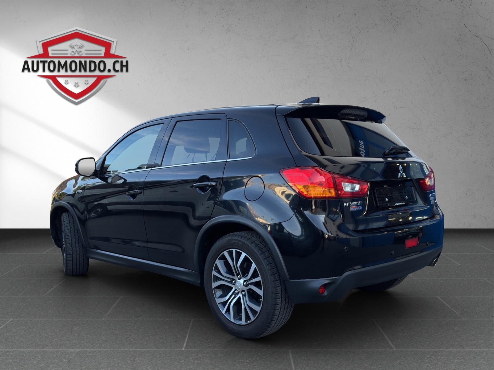 MITSUBISHI ASX 2.2 DID Style Anniversary 4WD Automatic-image-3