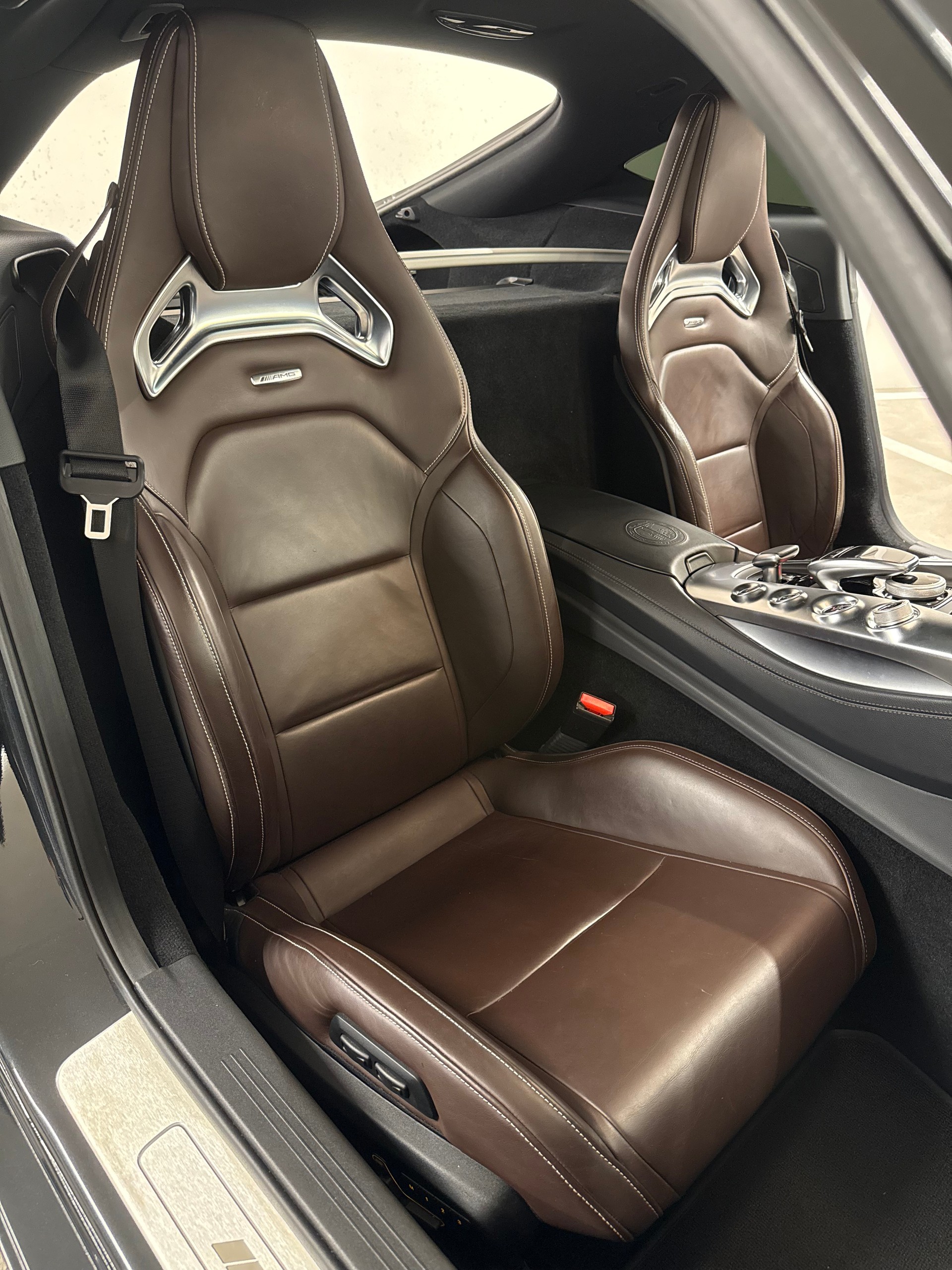 MERCEDES-BENZ AMG GT S Speedshift DCT-image-14