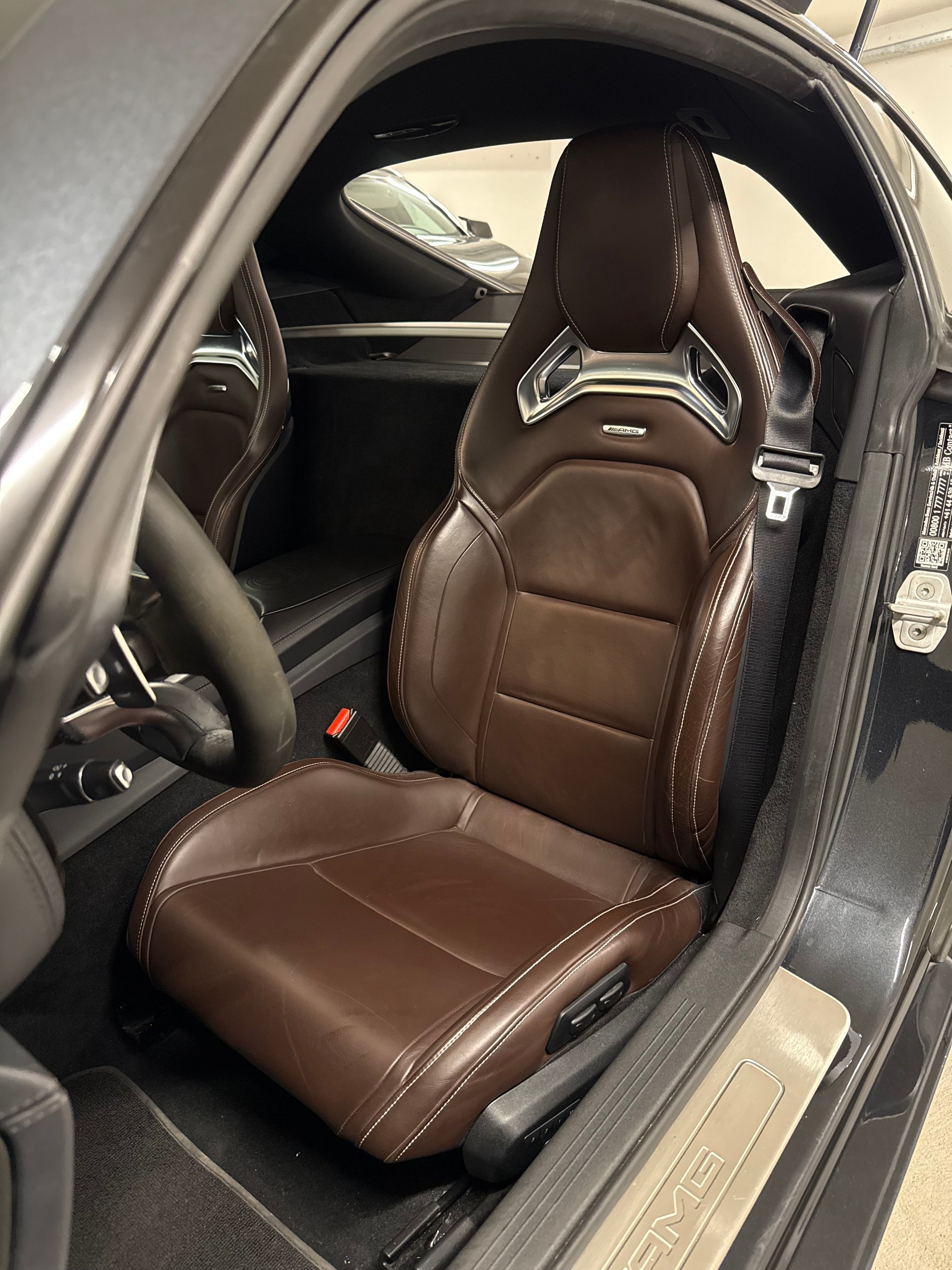 MERCEDES-BENZ AMG GT S Speedshift DCT-image-13