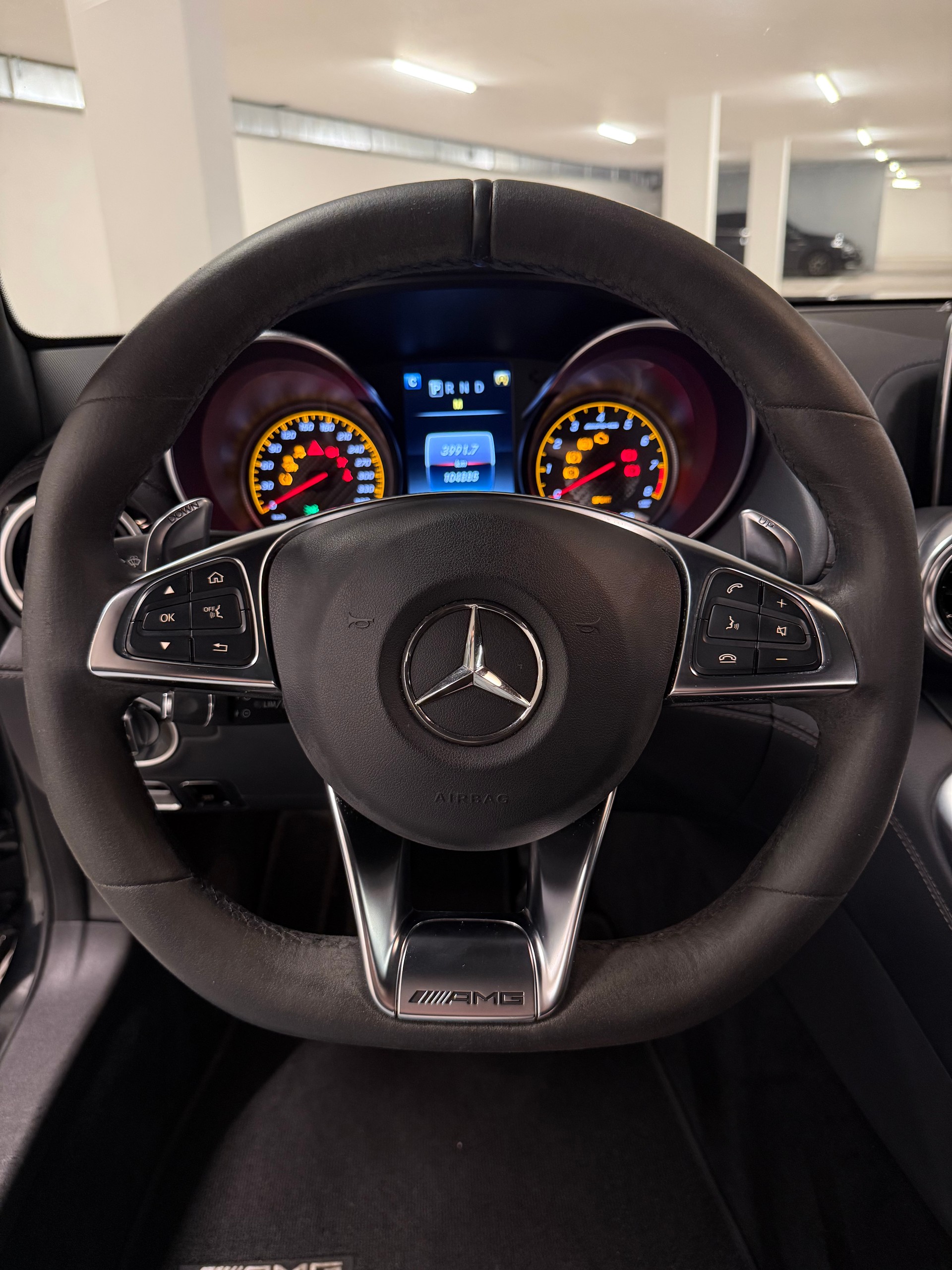 MERCEDES-BENZ AMG GT S Speedshift DCT-image-12