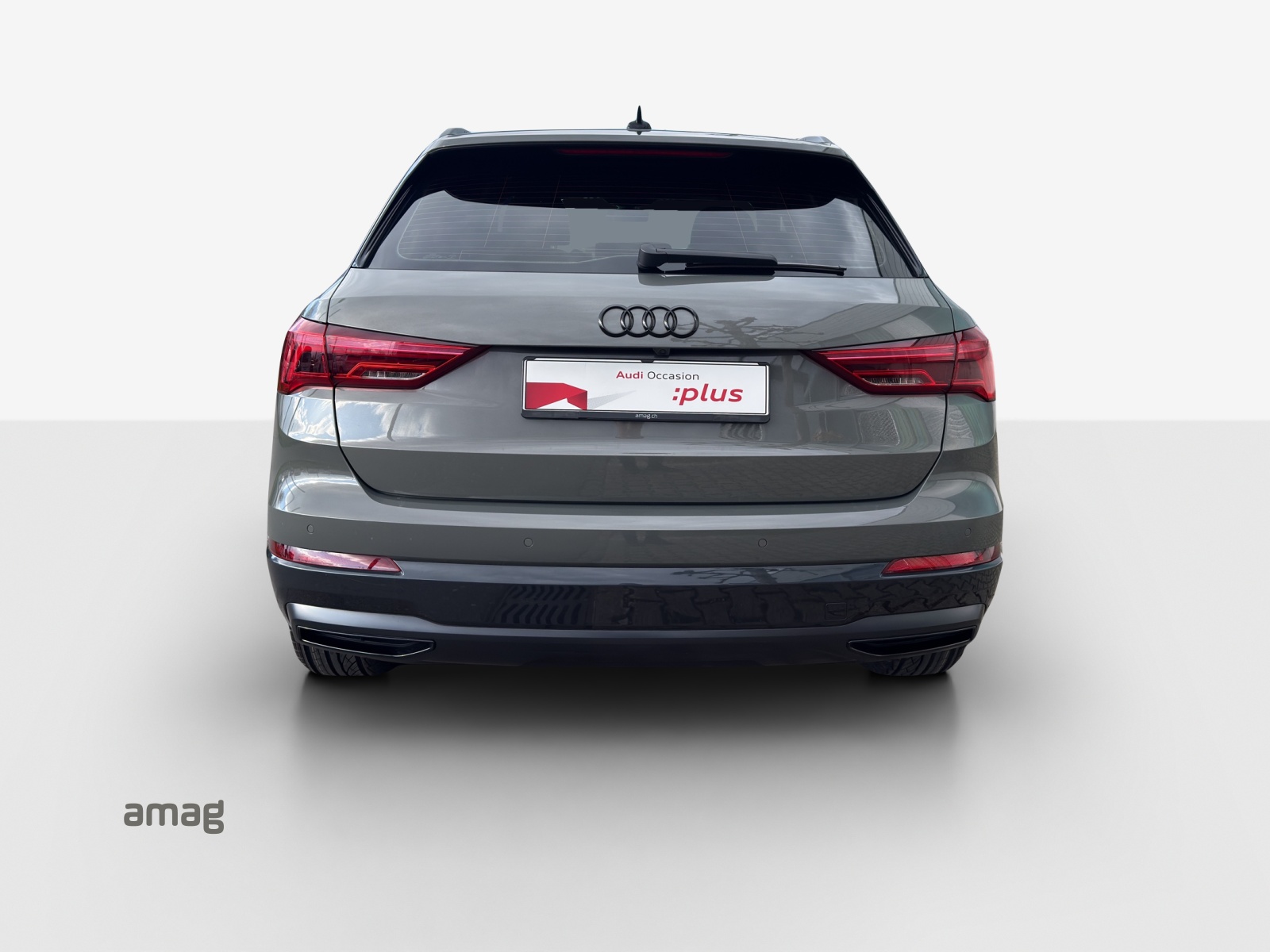 AUDI Q3 35 TFSI advanced Attraction S-tronic-showroom-element-3