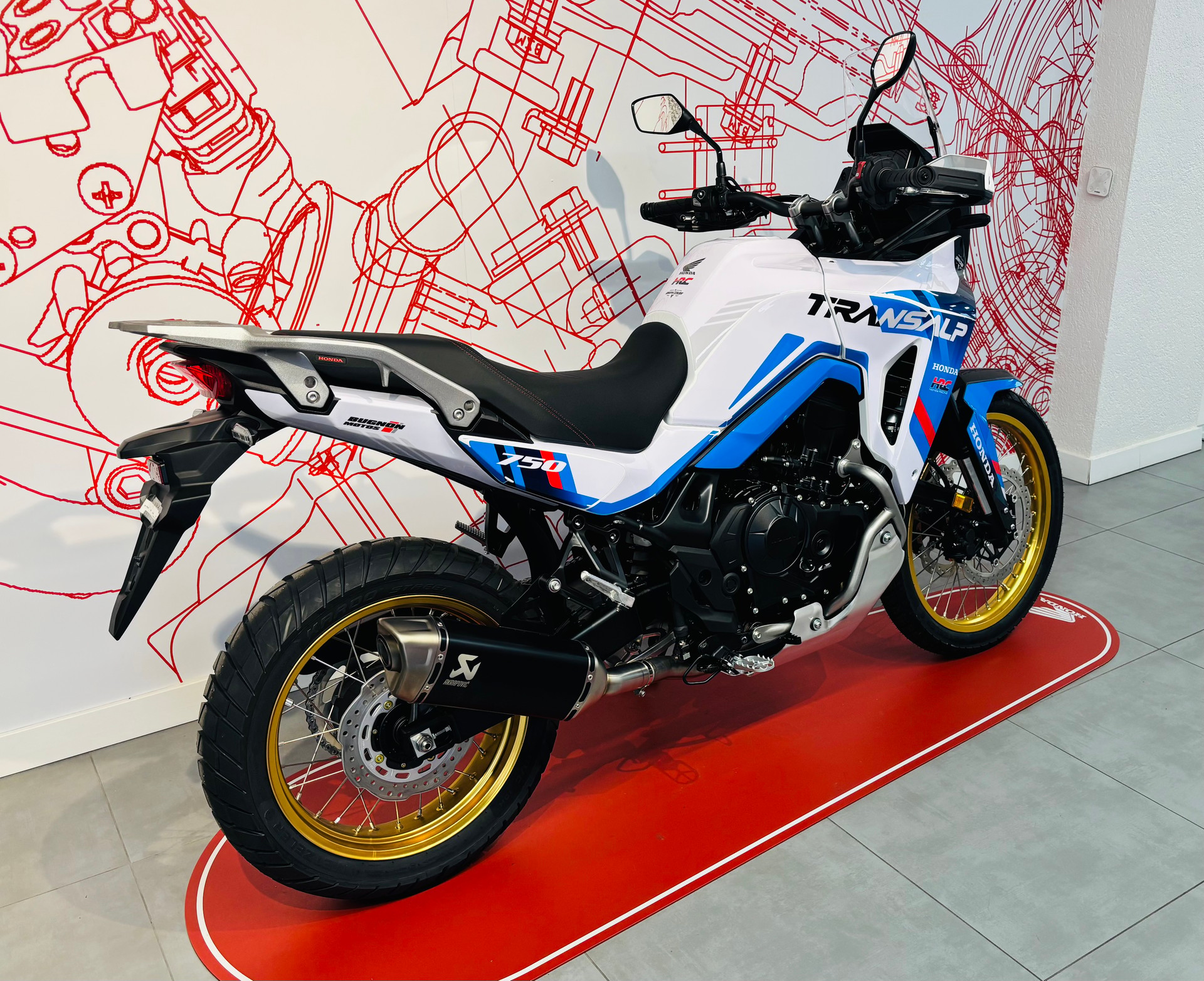 HONDA HRC Transalp 750 by BUGNON MOTOS-image-2
