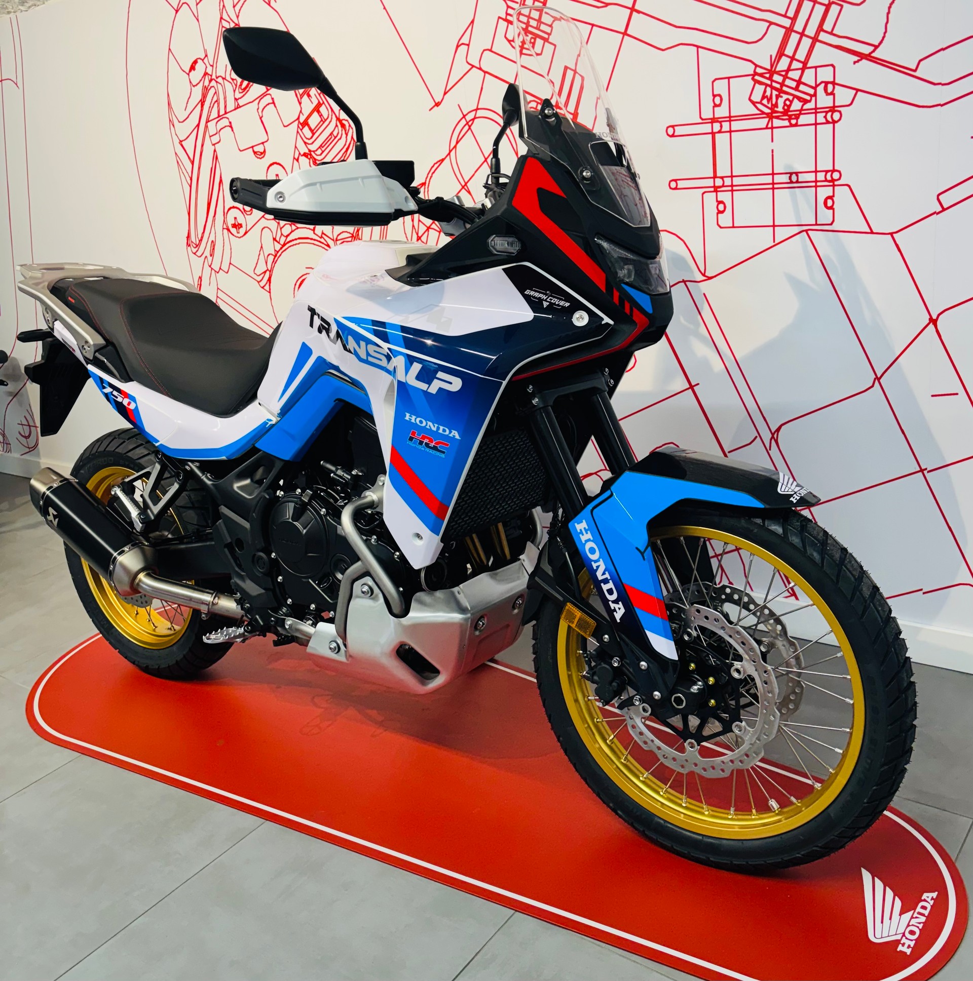 HONDA HRC Transalp 750 by BUGNON MOTOS-image-3