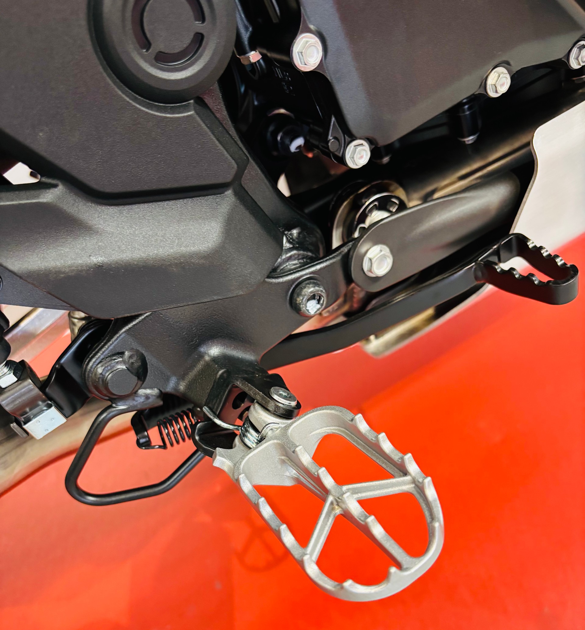 HONDA HRC Transalp 750 by BUGNON MOTOS E-Clutch-image-11