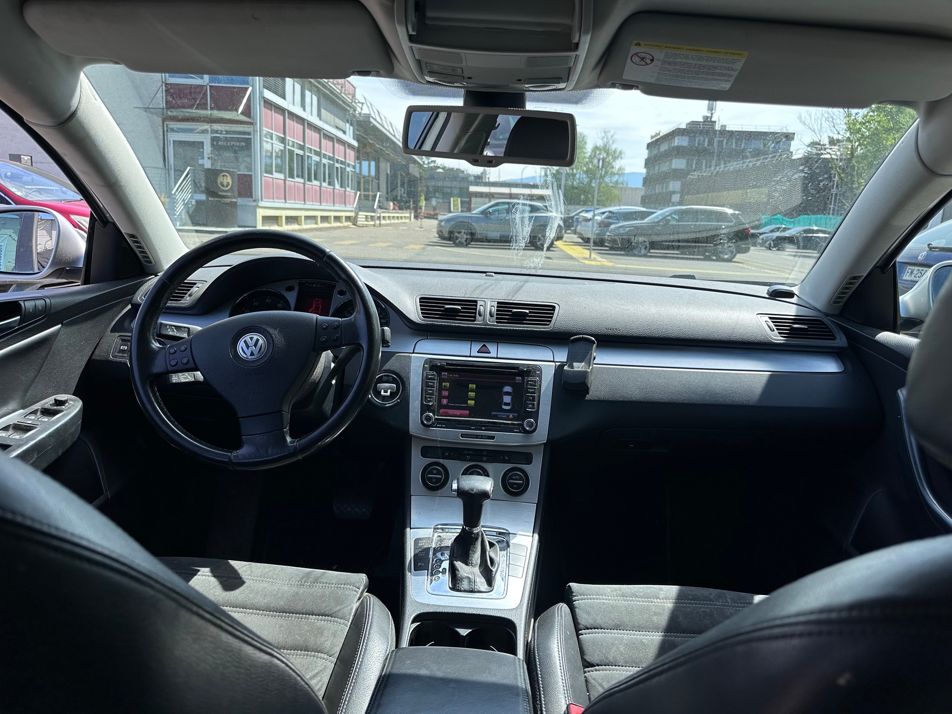 VW Passat Variant 1.8 TSI Sportline Tiptronic-image-8