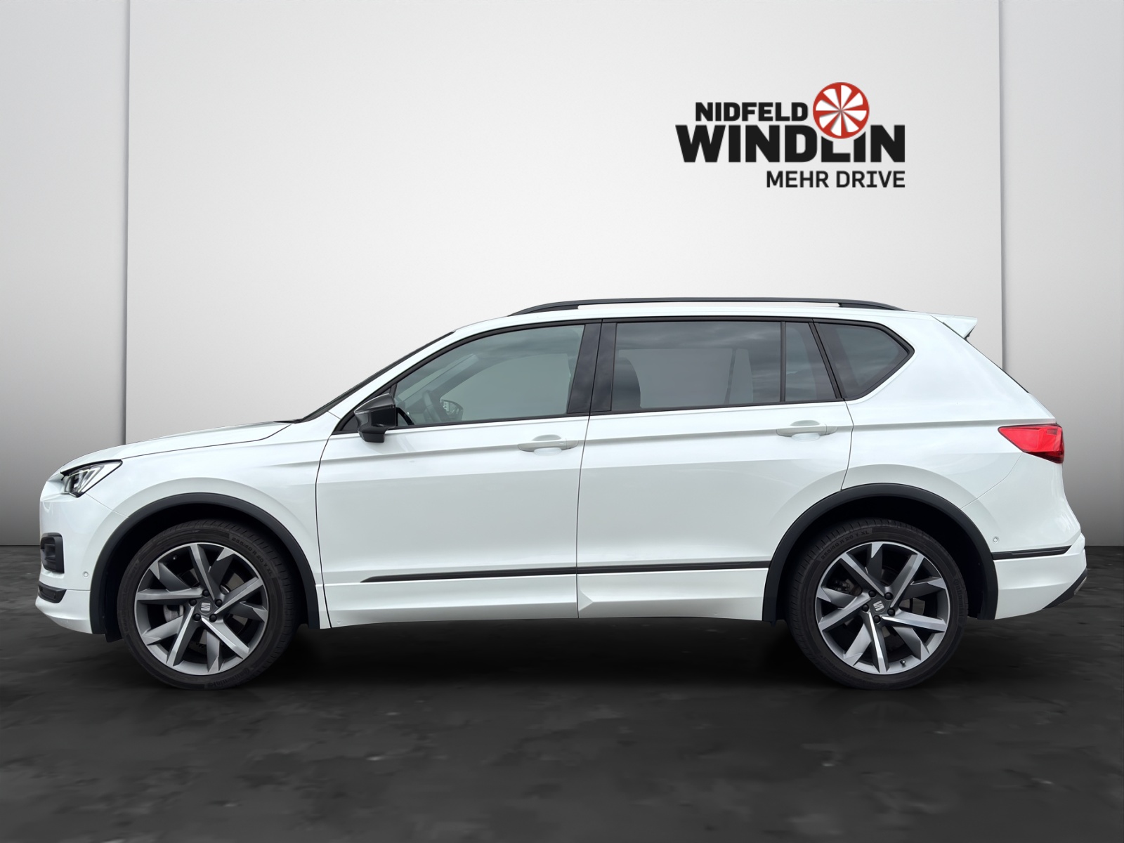 SEAT Tarraco 2.0 TSI Hola FR 4Drive DSG-showroom-element-3