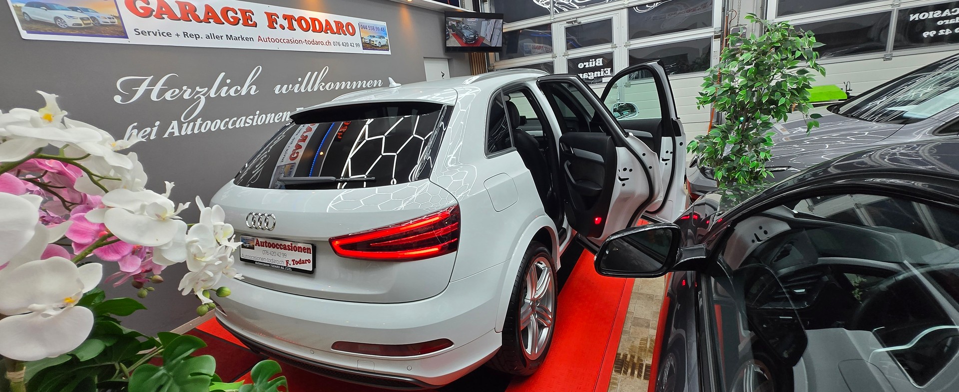 AUDI Q3 2.0 TFSI quattro S-tronic-image-18
