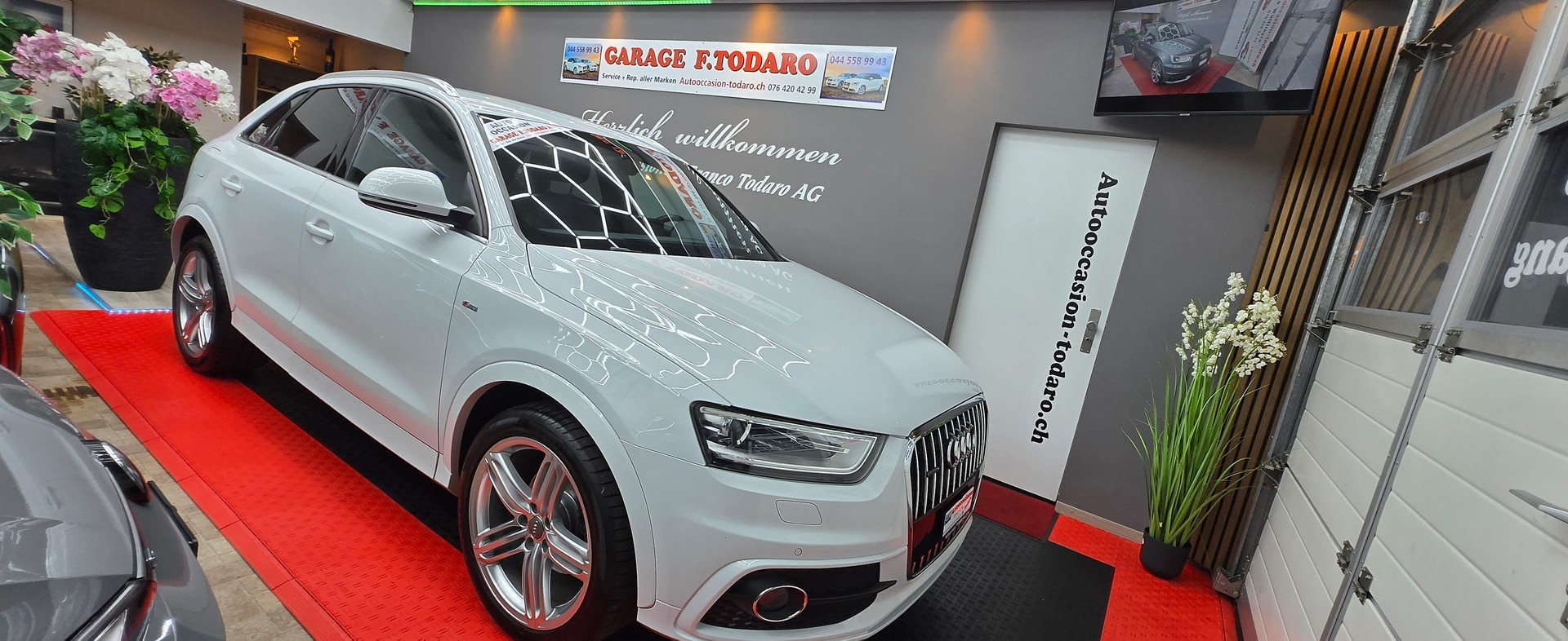 AUDI Q3 2.0 TFSI quattro S-tronic-image-7