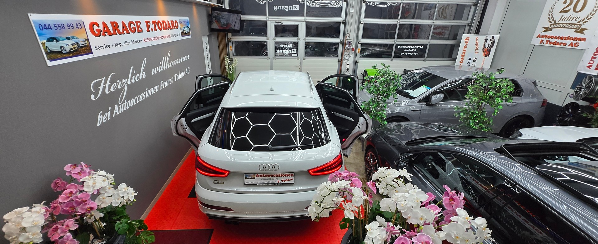 AUDI Q3 2.0 TFSI quattro S-tronic-image-17