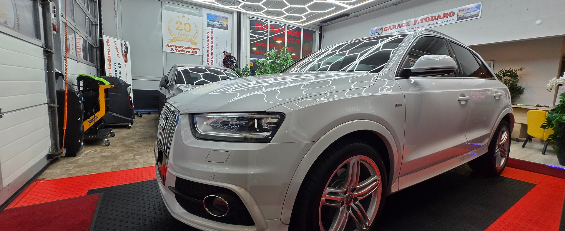 AUDI Q3 2.0 TFSI quattro S-tronic