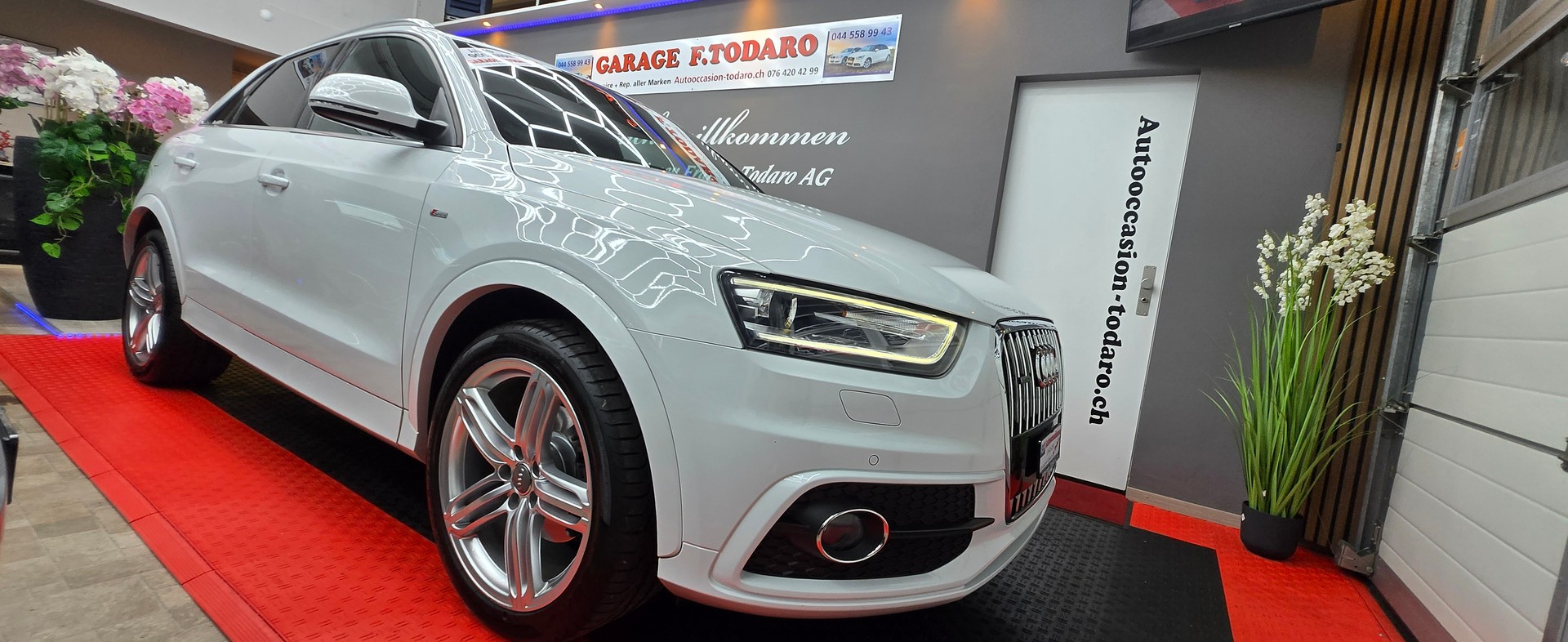 AUDI Q3 2.0 TFSI quattro S-tronic-image-26