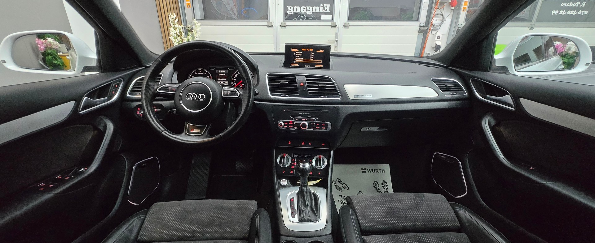 AUDI Q3 2.0 TFSI quattro S-tronic-image-20