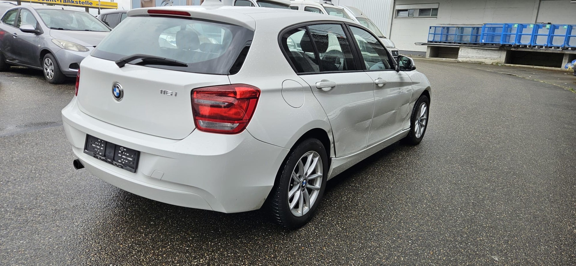 BMW 116i-image-5