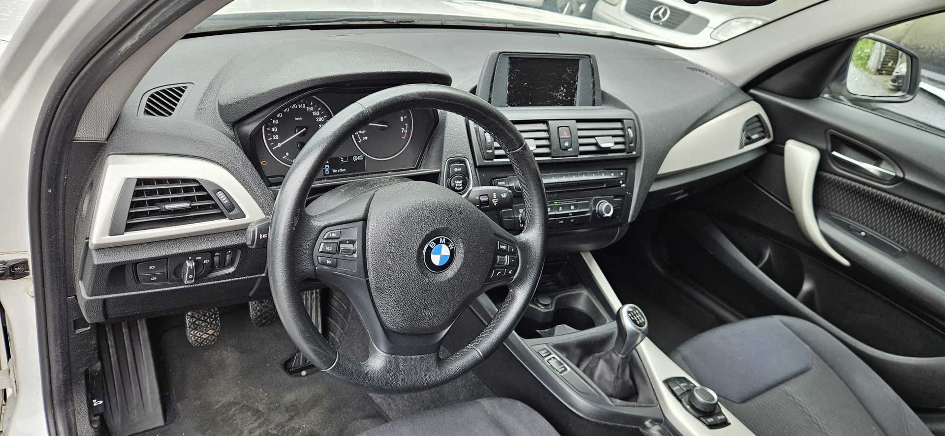 BMW 116i-image-10