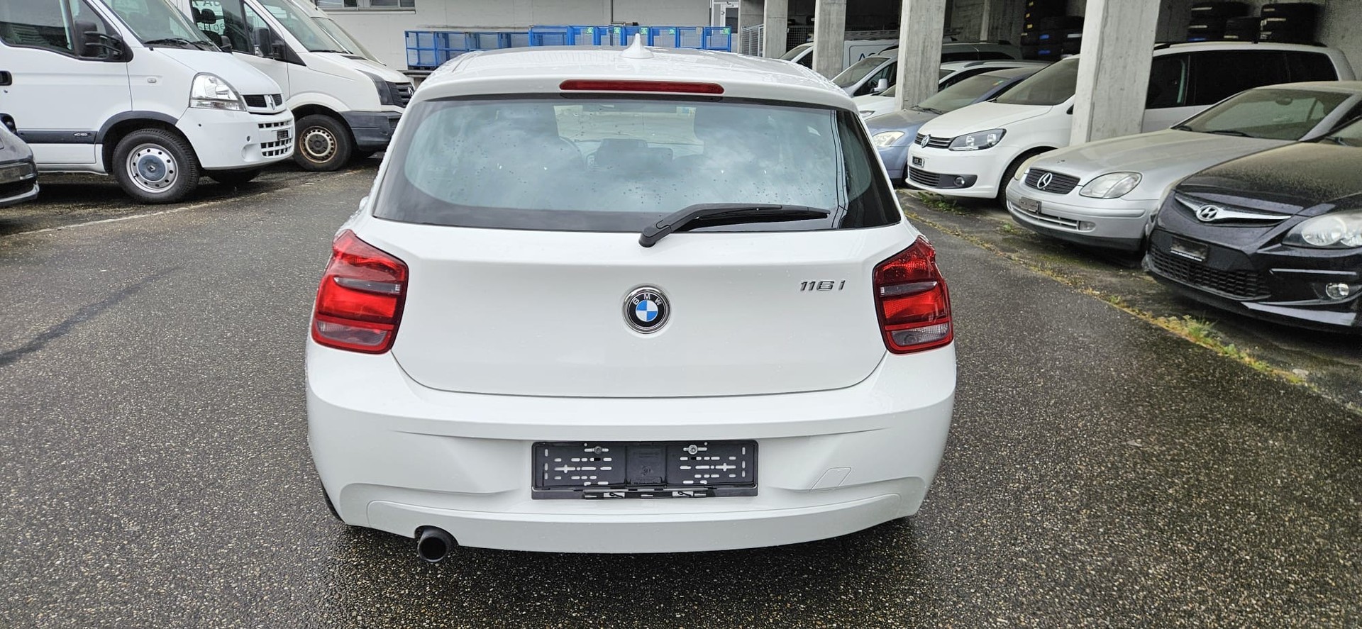 BMW 116i-image-3