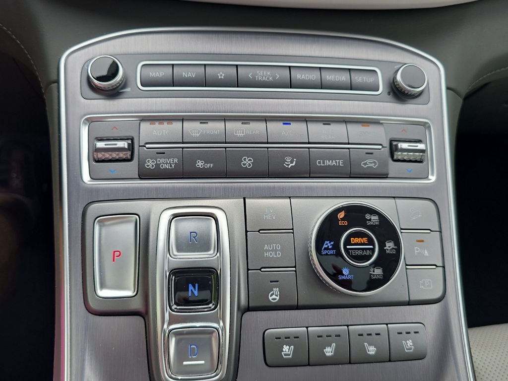 HYUNDAI Santa Fe 1.6 T-GDi PHEV Vertex-image-26