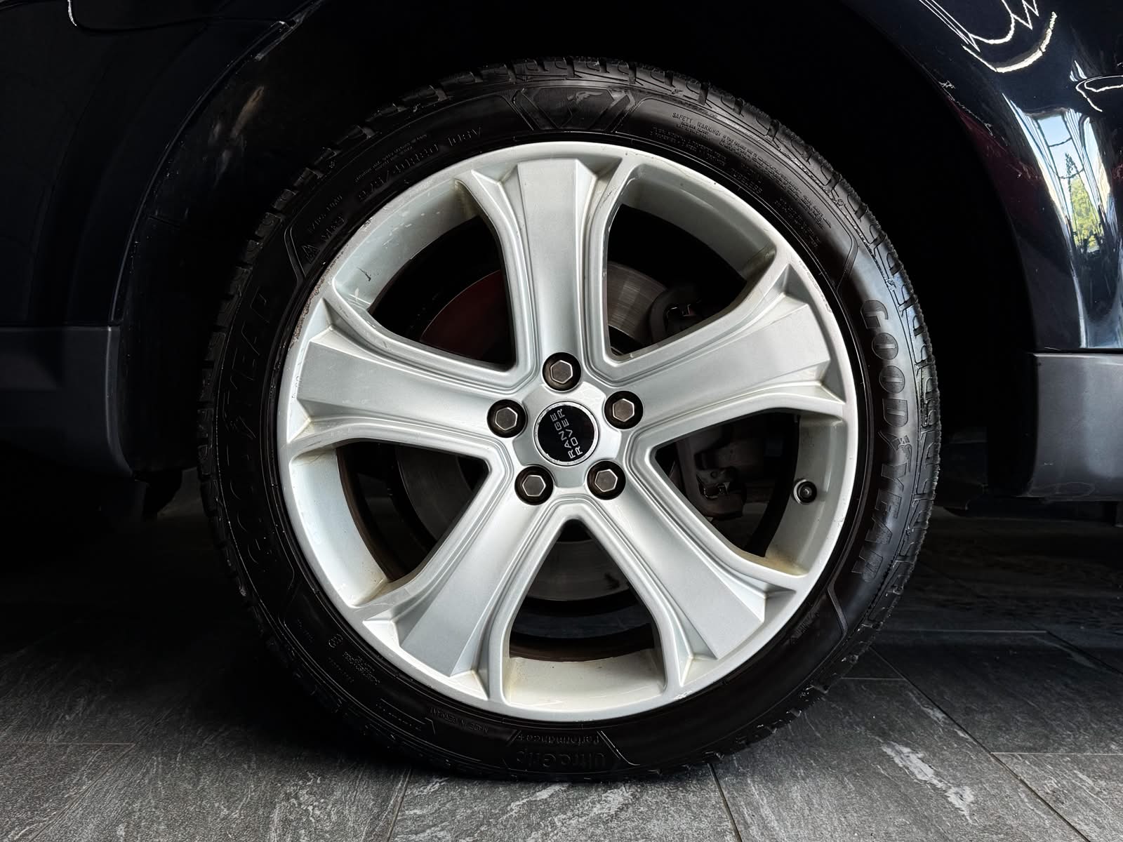 LAND ROVER Range Rover Sport 3.0 TDV6 SE Automatic-image-24
