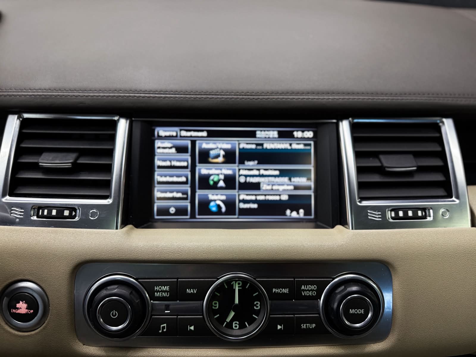 LAND ROVER Range Rover Sport 3.0 TDV6 SE Automatic-image-14