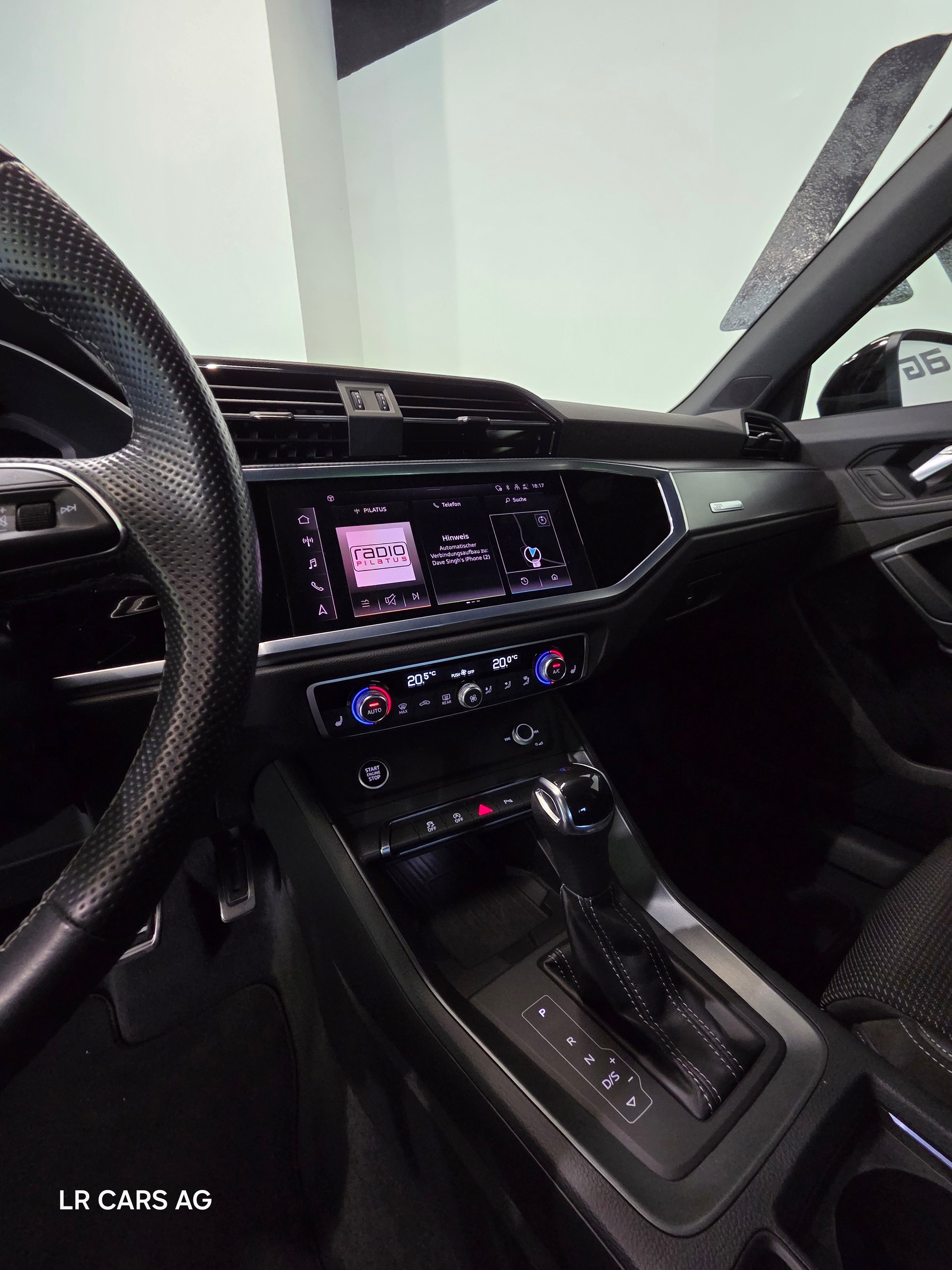 AUDI Q3 35 TFSI S line Attraction S-tronic-image-6