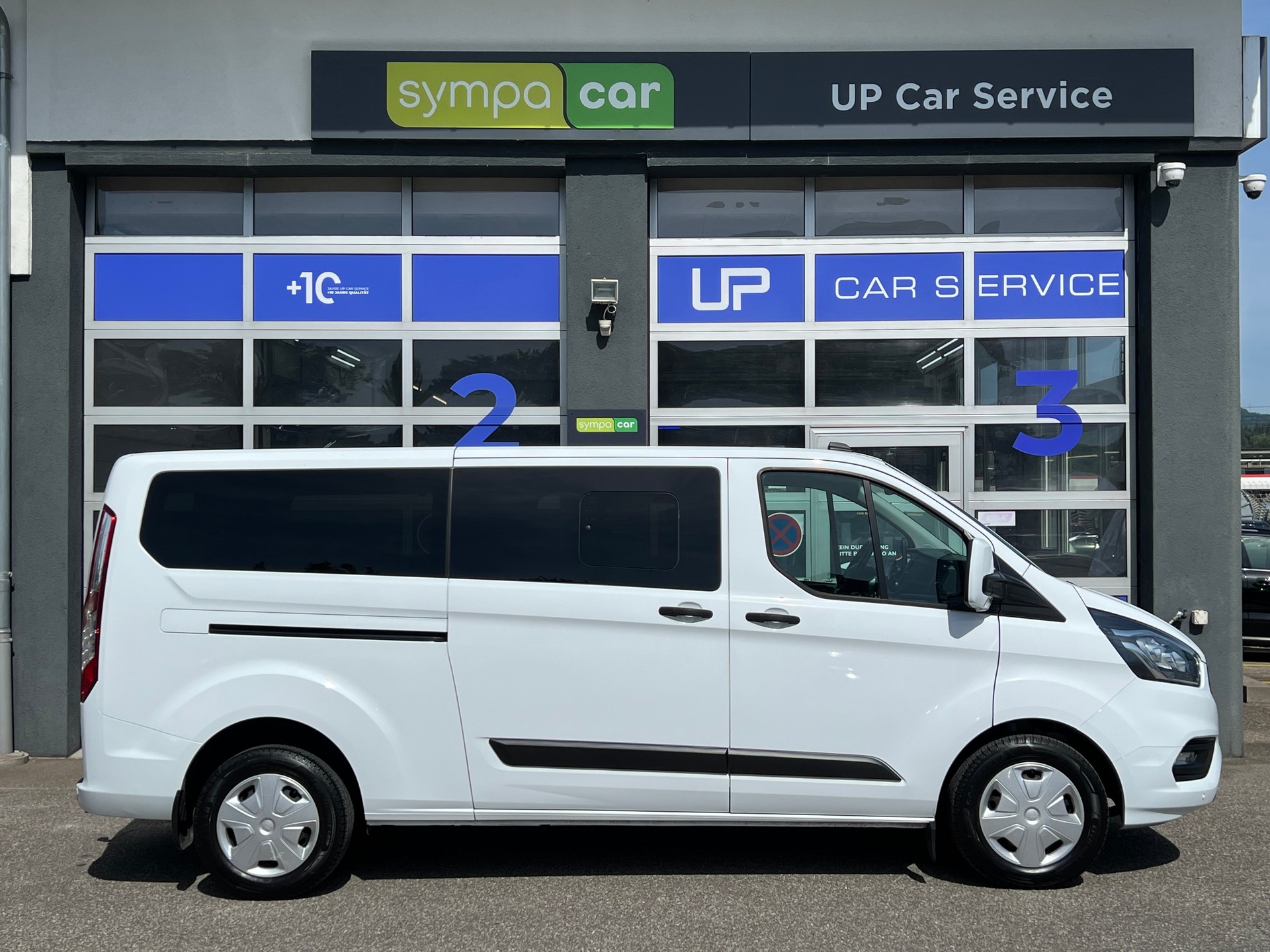 FORD Transit C Kombi 320 L2 2.0 TDCi 130 Trend * 9 Plätze * AHK *-showroom-element-3