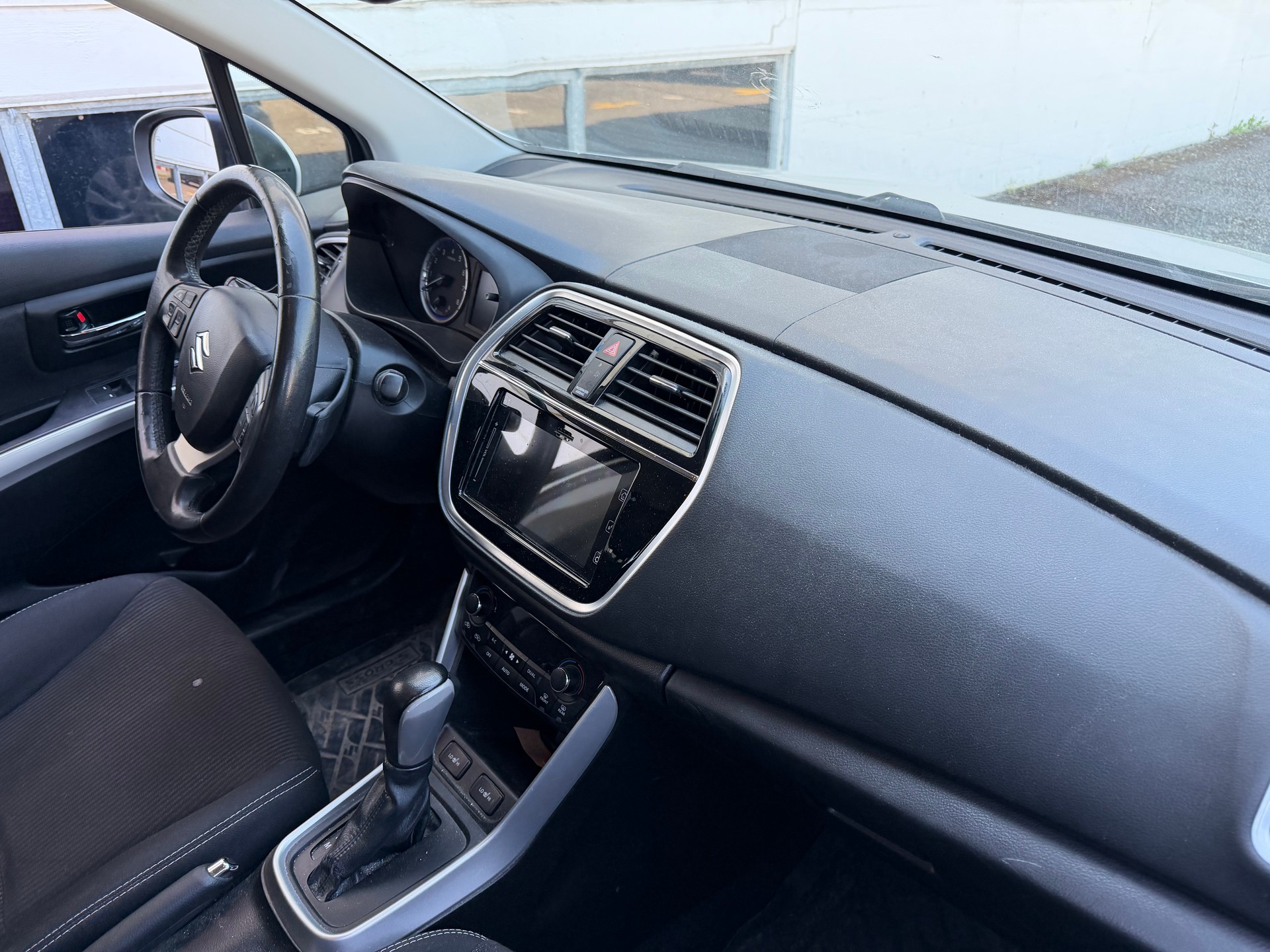 SUZUKI SX4 S-Cross 1.4 16VSergio Cellano Top 4WD Autom.-image-3