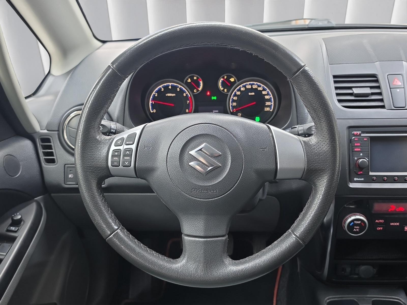 SUZUKI SX4 1.6 16V GL Top S.Cellano 4WD-image-7