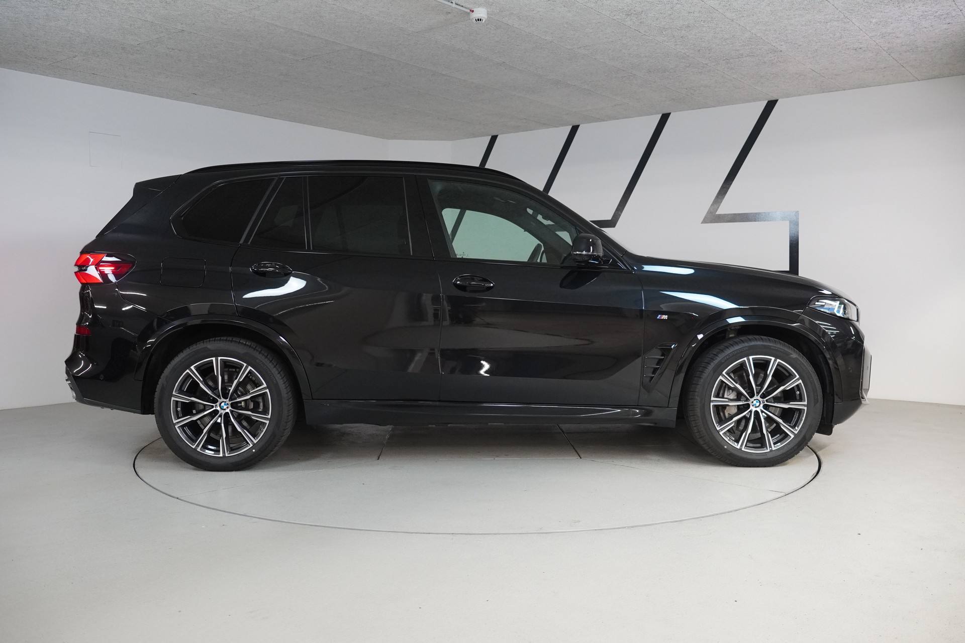 BMW X5 xDrive 50e M Sport Steptronic-image-8