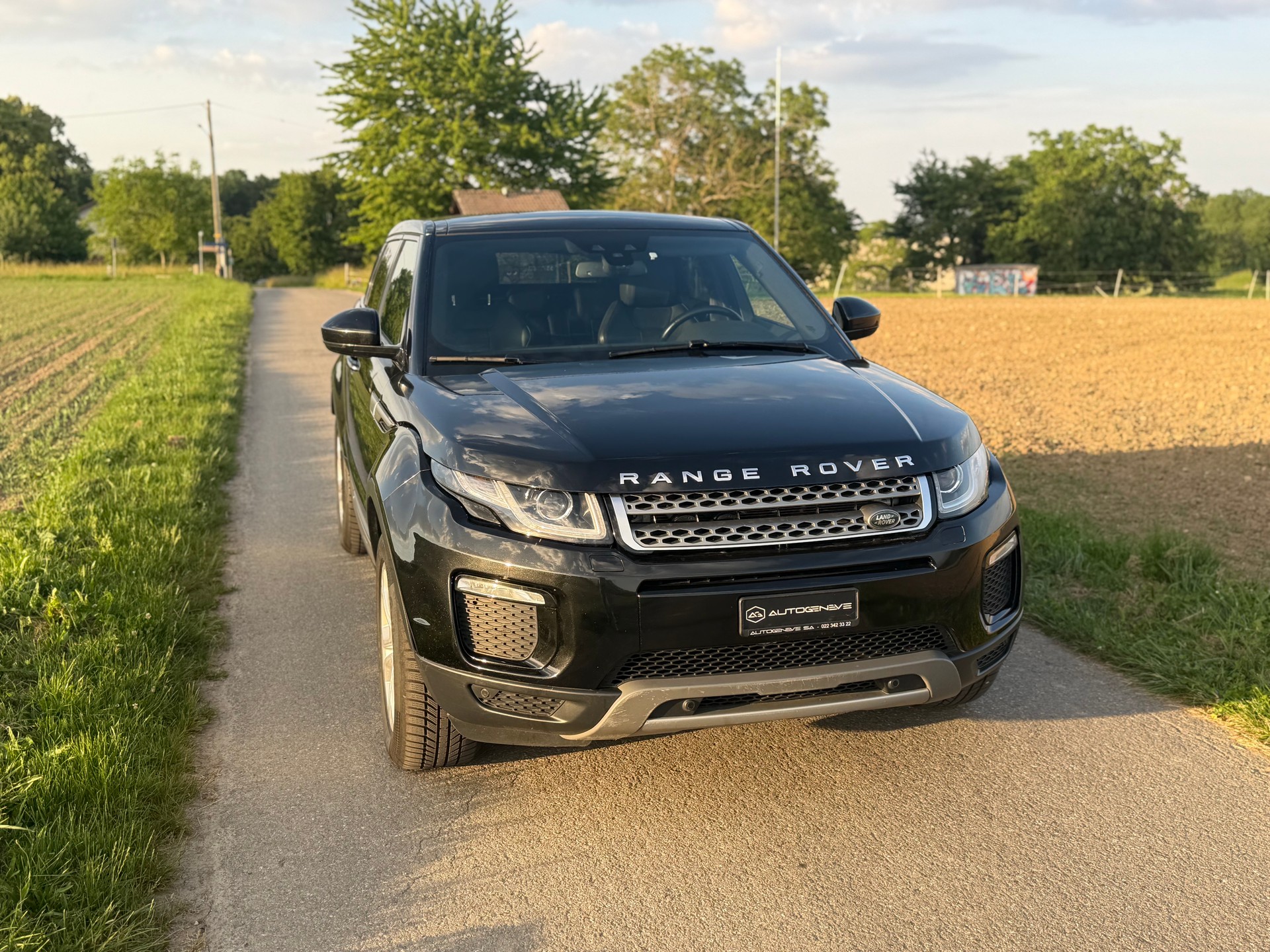 LAND ROVER Range Rover Evoque 2.0 TD4 HSE AT9-image-2