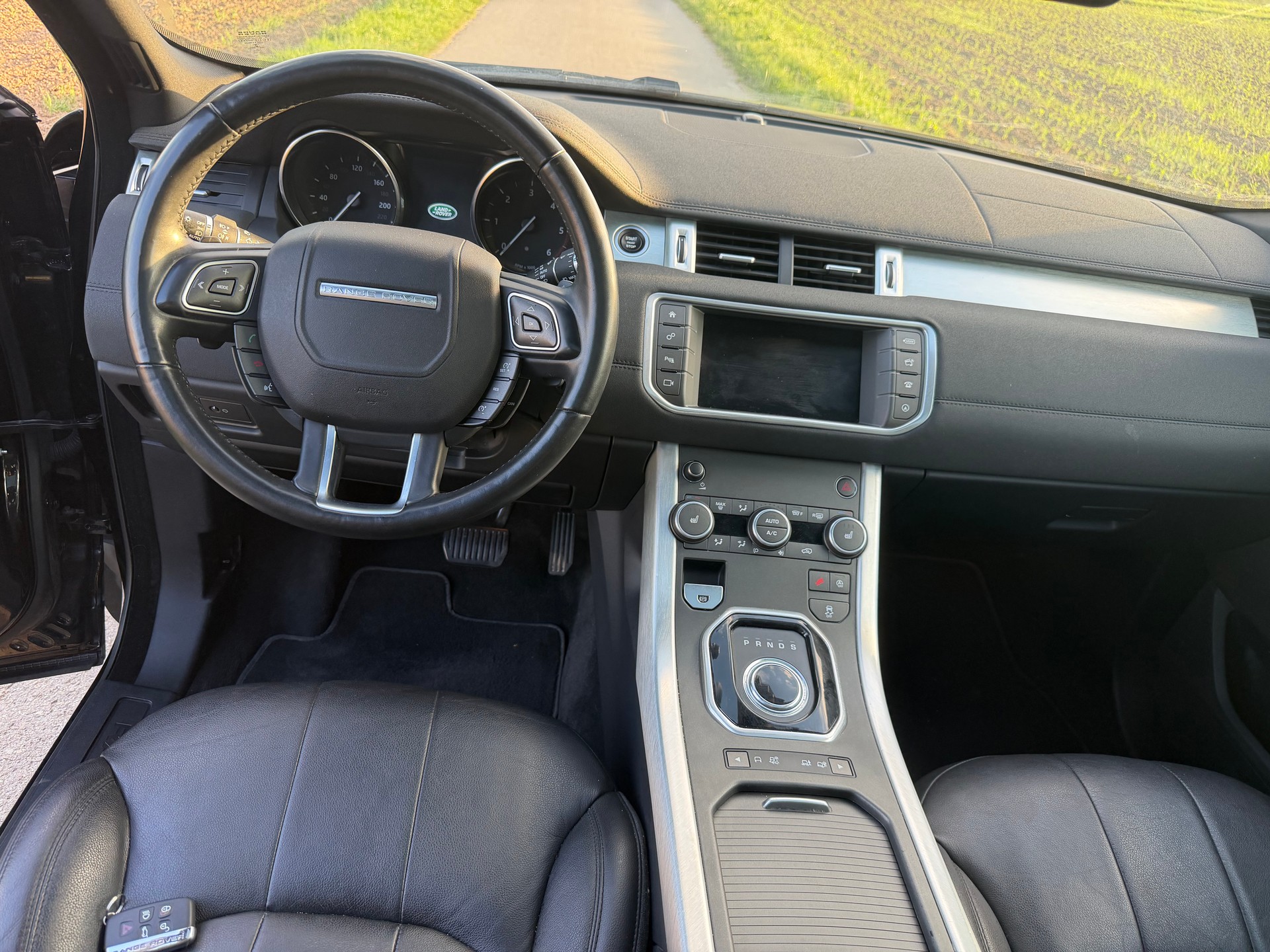 LAND ROVER Range Rover Evoque 2.0 TD4 HSE AT9-image-10