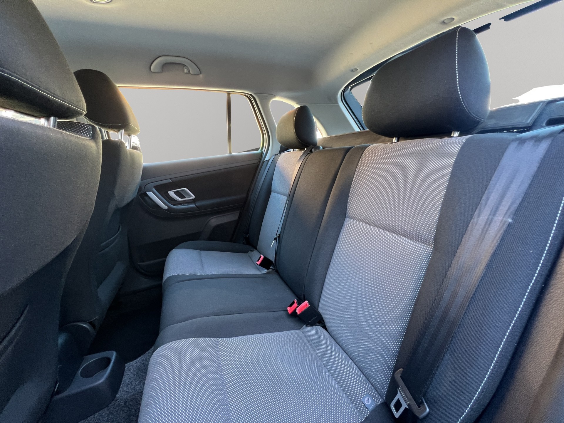 SKODA Fabia 1.6 Elegance Tiptronic-image-10