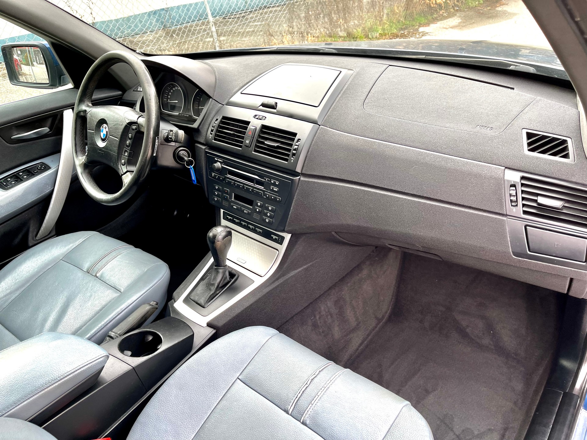 BMW X3 3.0d-image-16