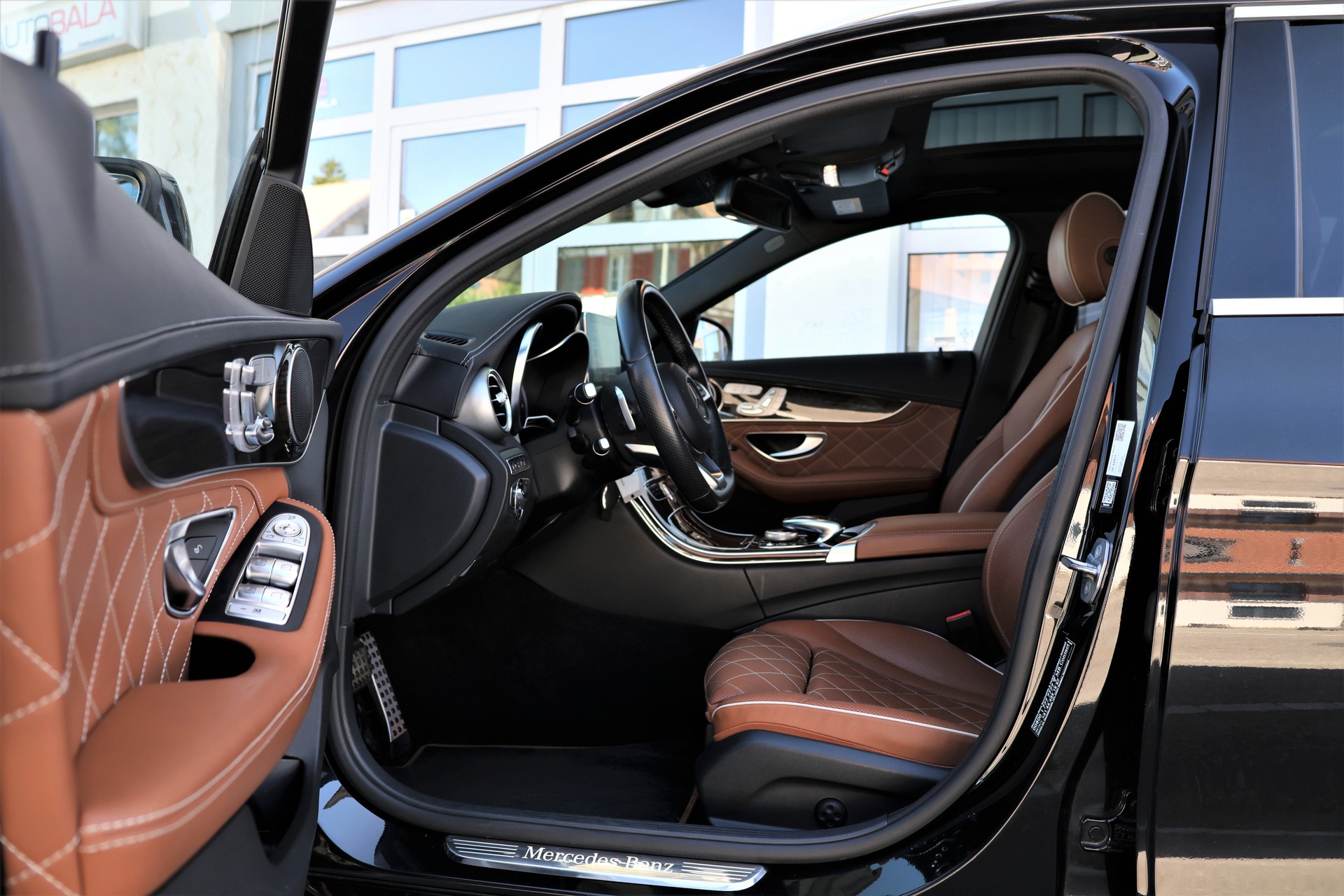 MERCEDES-BENZ C 250d BlueTEC AMG Line 4Matic 7G-Tronic "Designo" + 1.8T AHK-image-8