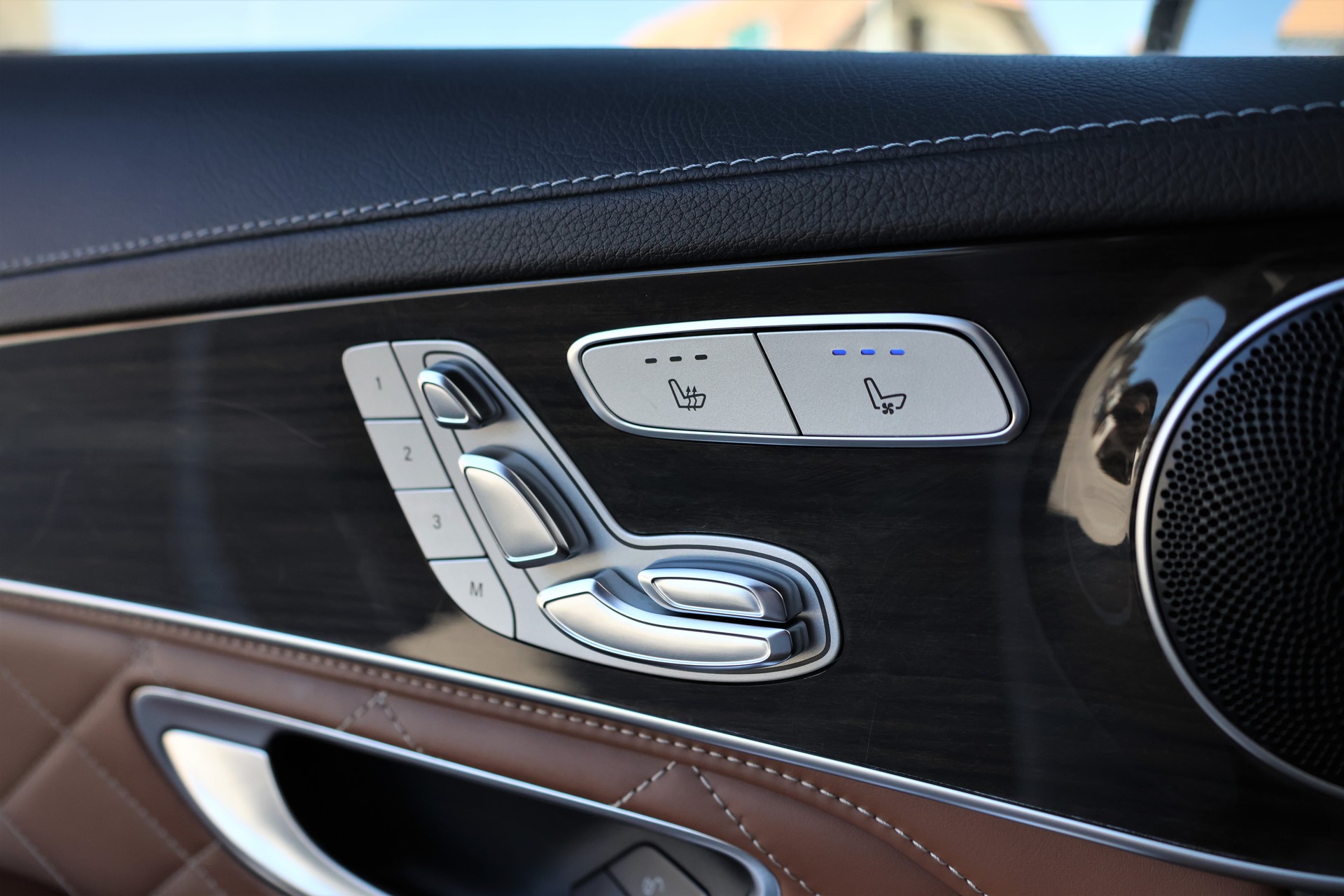 MERCEDES-BENZ C 250d BlueTEC AMG Line 4Matic 7G-Tronic "Designo" + 1.8T AHK-image-11