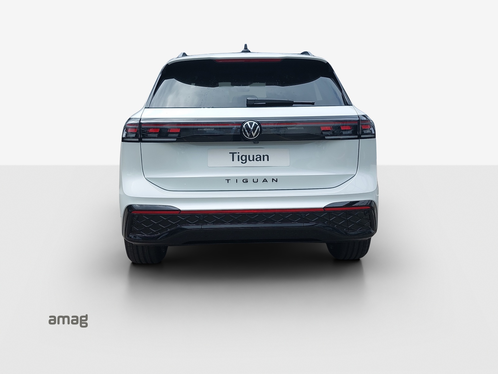 VW Tiguan 2.0 TSI DSG R-Line Plus 4Motion-showroom-element-3