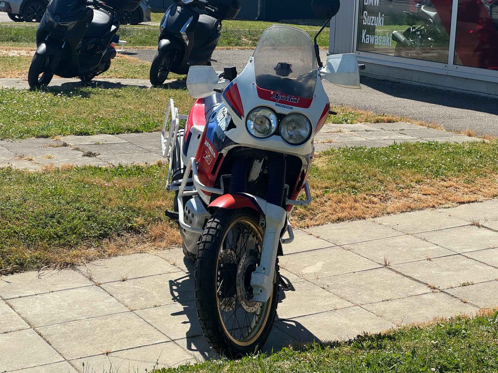 HONDA Africa Twin 750-image-4