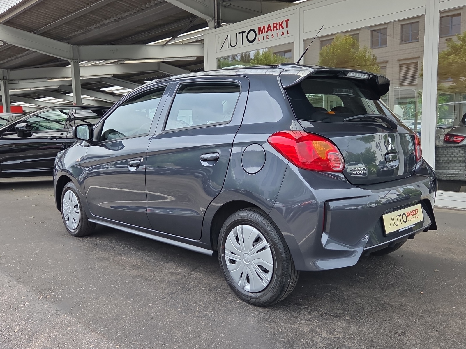 MITSUBISHI Space Star 1.2 Inform-showroom-element-2