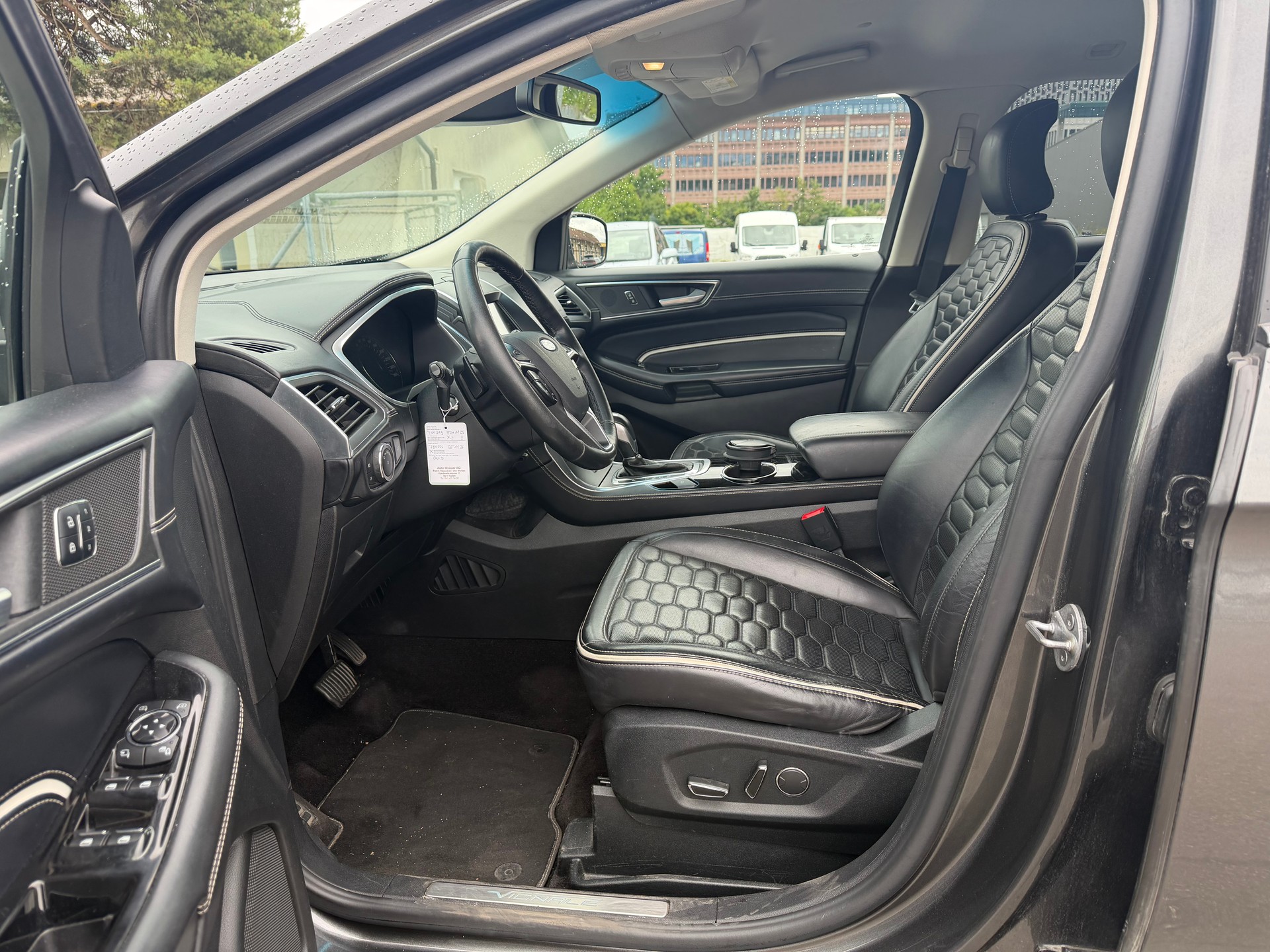 FORD Edge 2.0 TDCi Vignale 4WD PowerShift-image-11