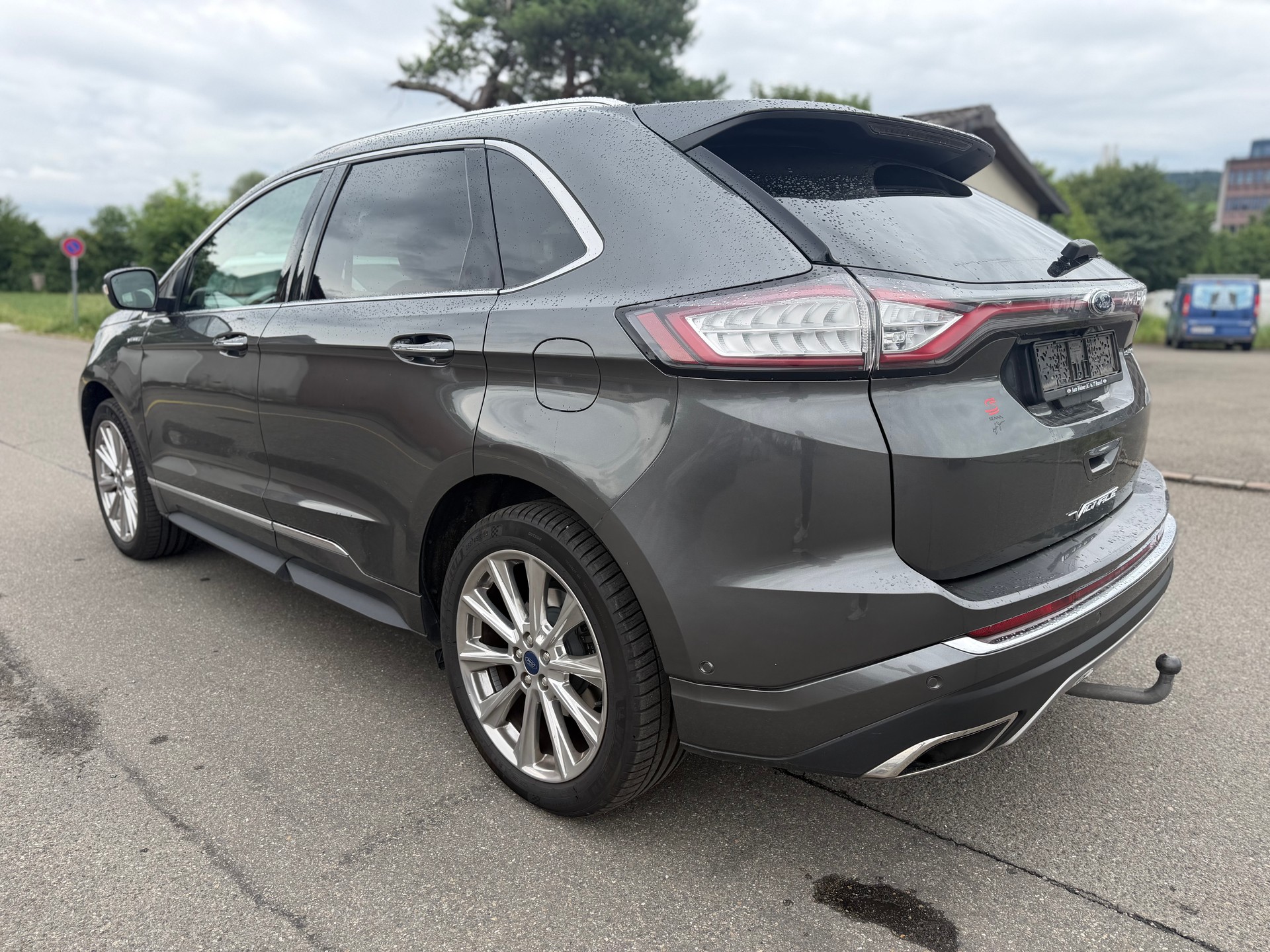 FORD Edge 2.0 TDCi Vignale 4WD PowerShift-image-3