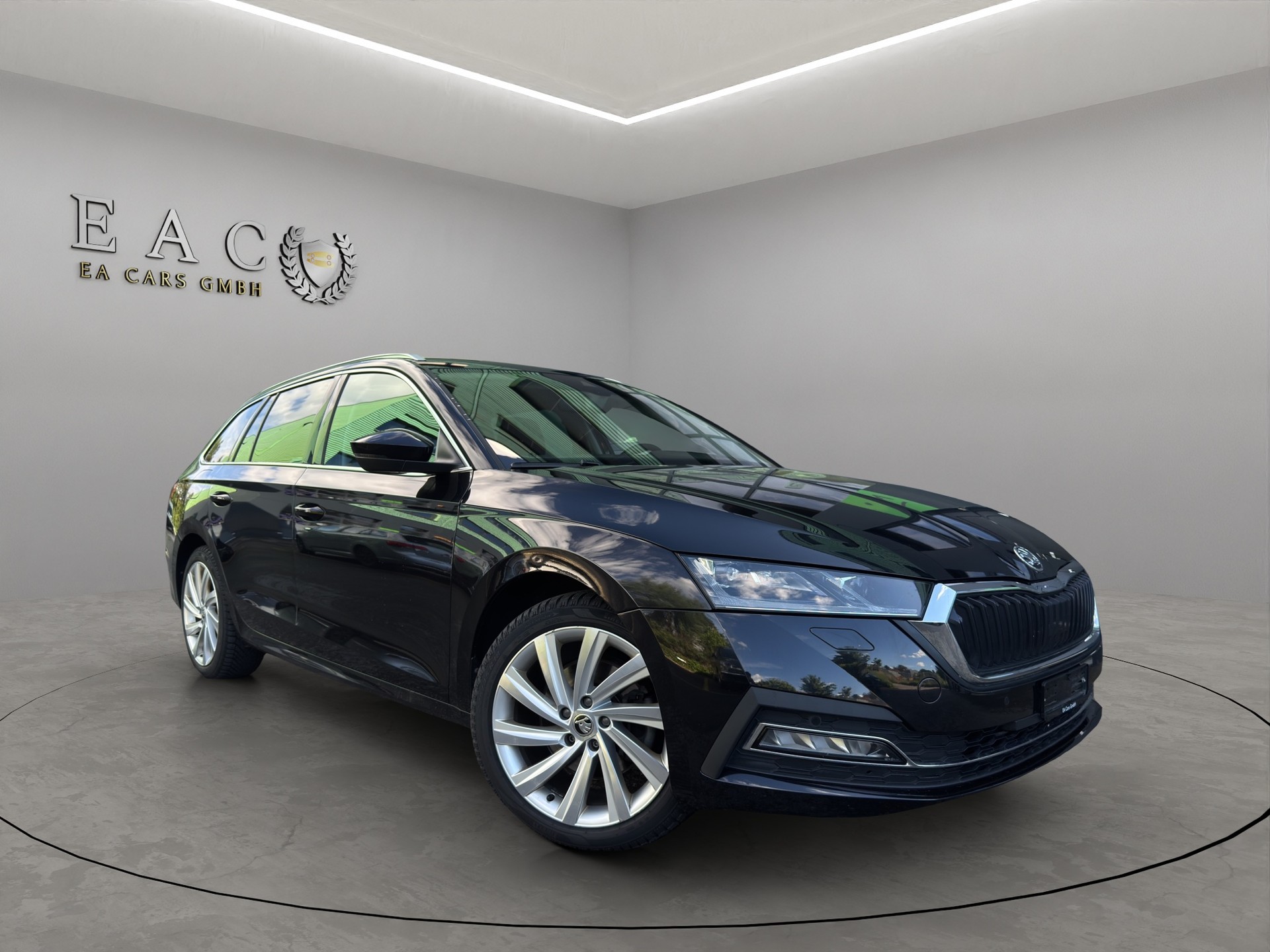 SKODA Octavia Combi 2.0 TDI DSG Style 4x4-image-6